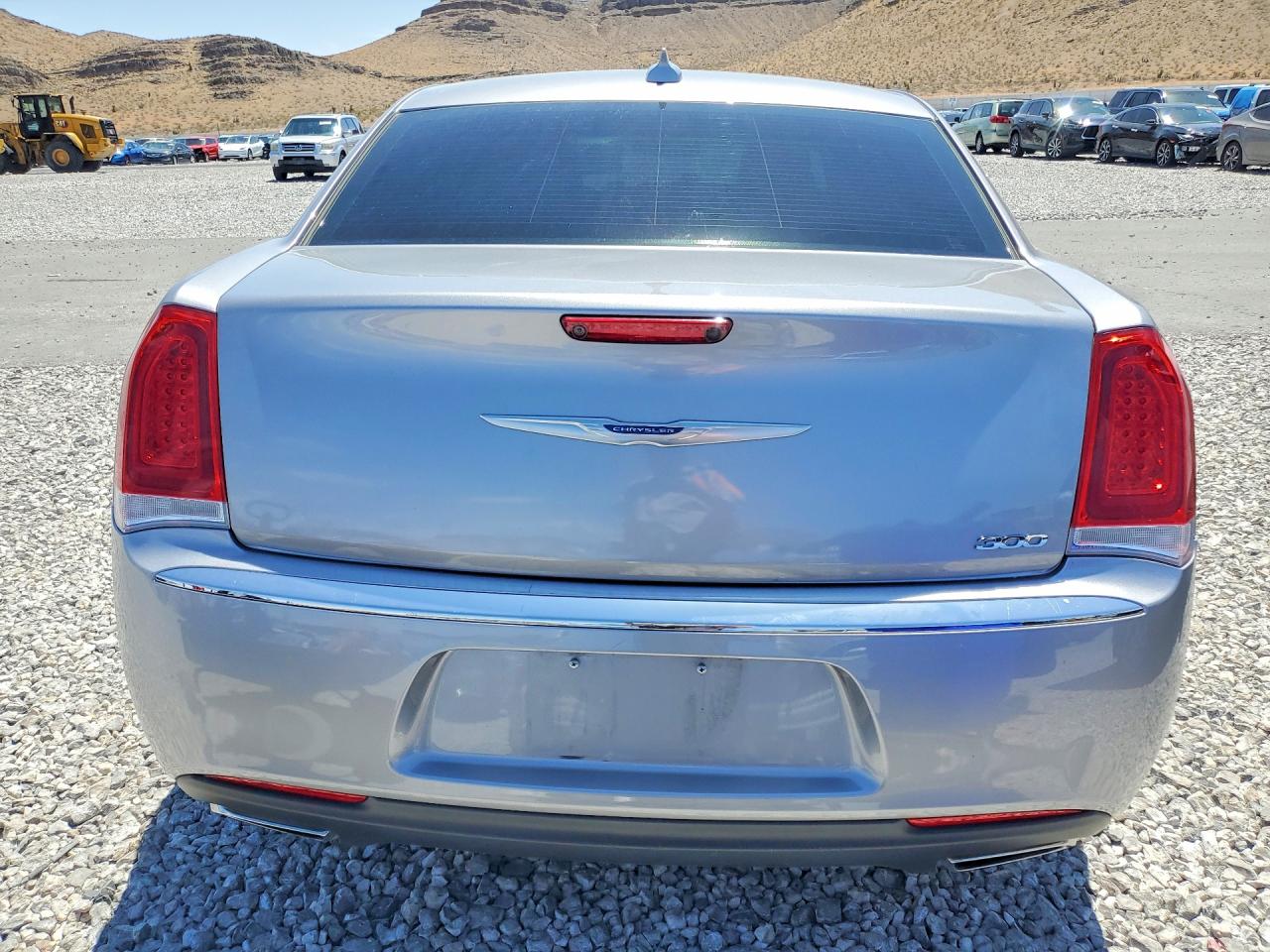 2015 Chrysler 300 Limited Silver vin: 2C3CCAAG3FH859260