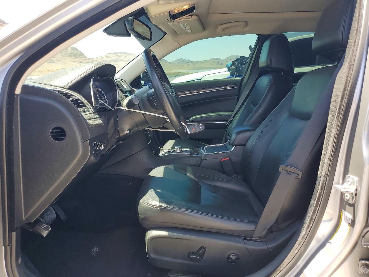 2015 Chrysler 300 Limited Silver vin: 2C3CCAAG3FH859260