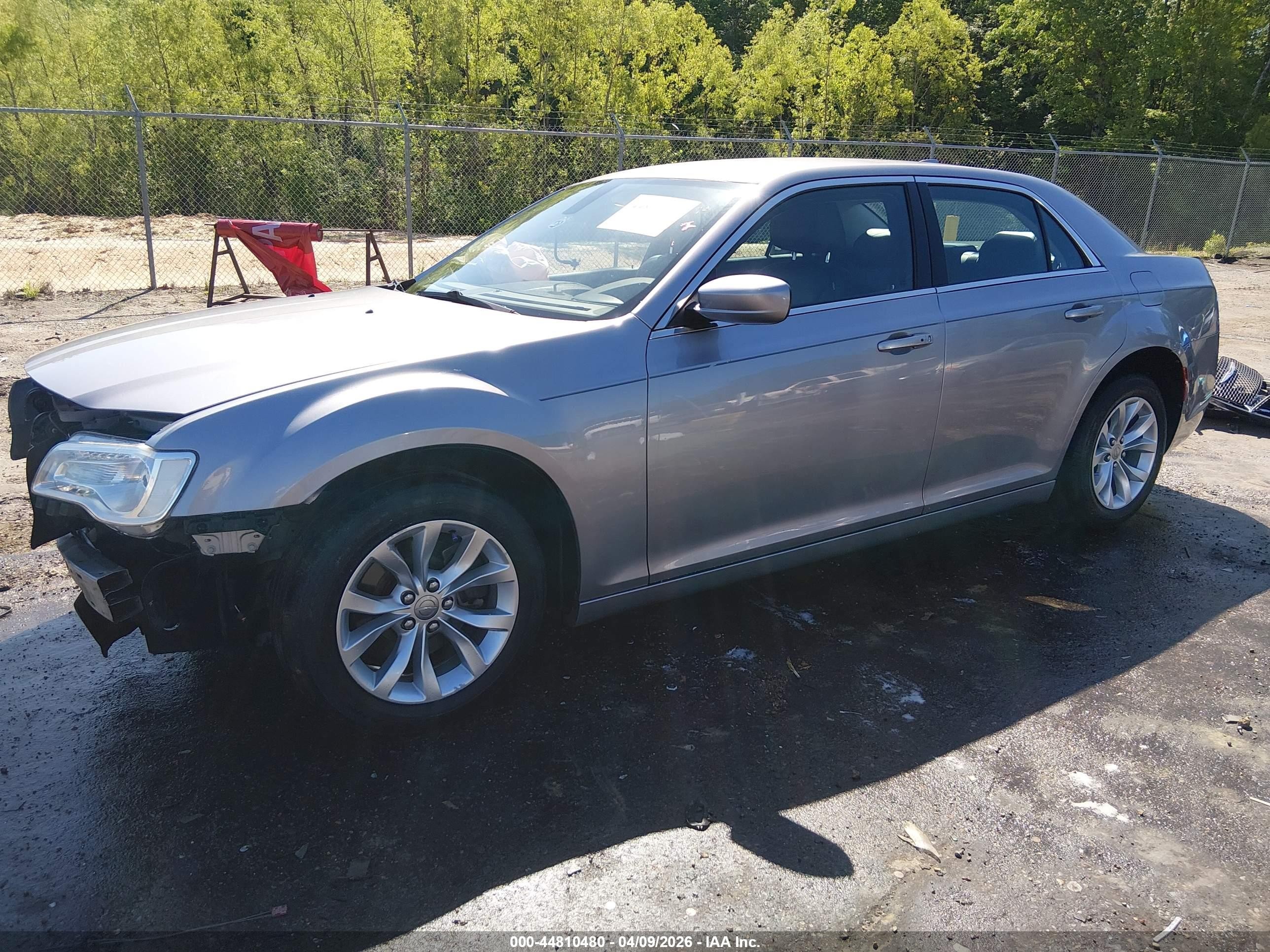 2015 Chrysler 300 Limited Gray vin: 2C3CCAAG3FH908831