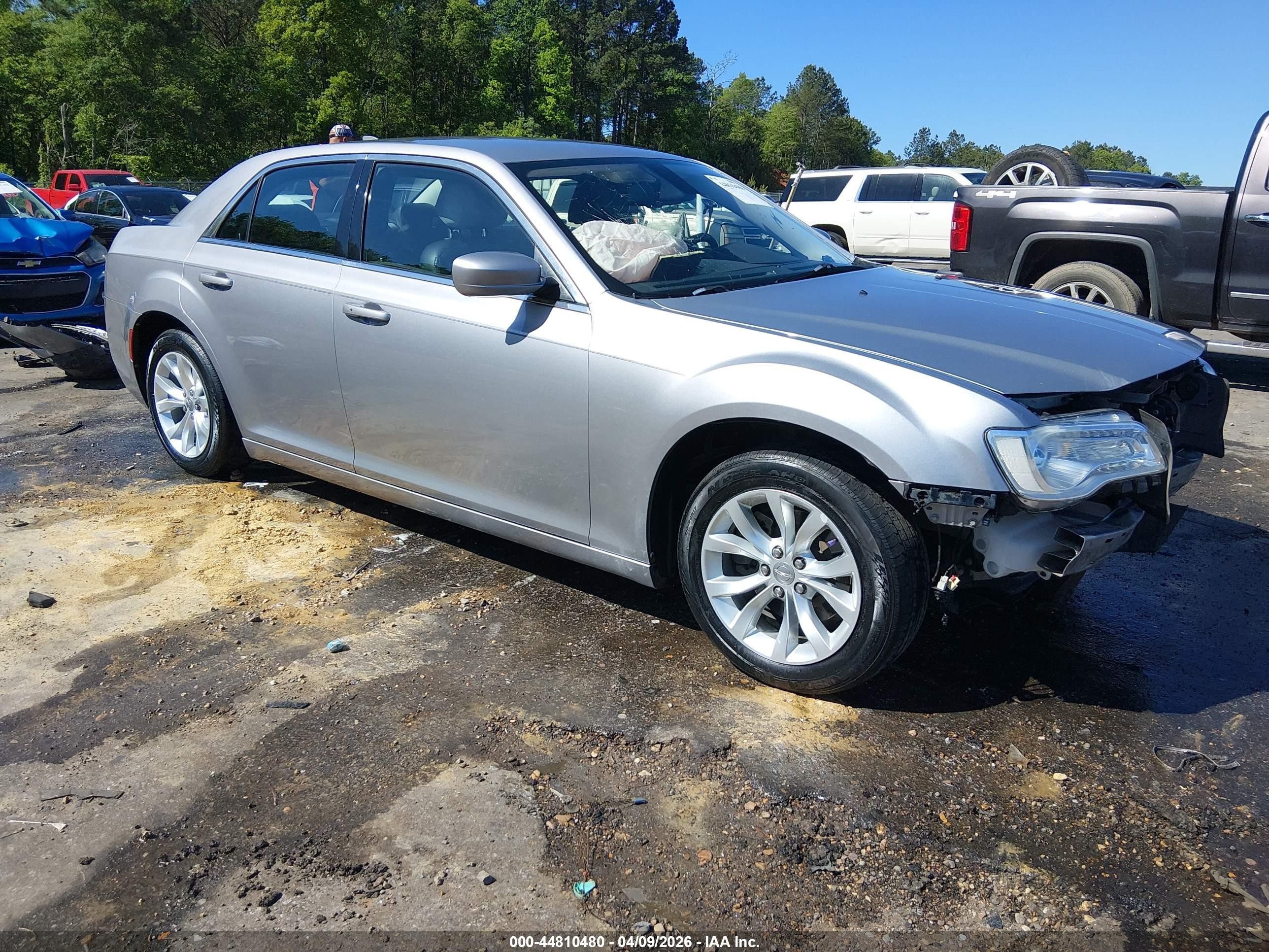 2015 Chrysler 300 Limited Gray vin: 2C3CCAAG3FH908831