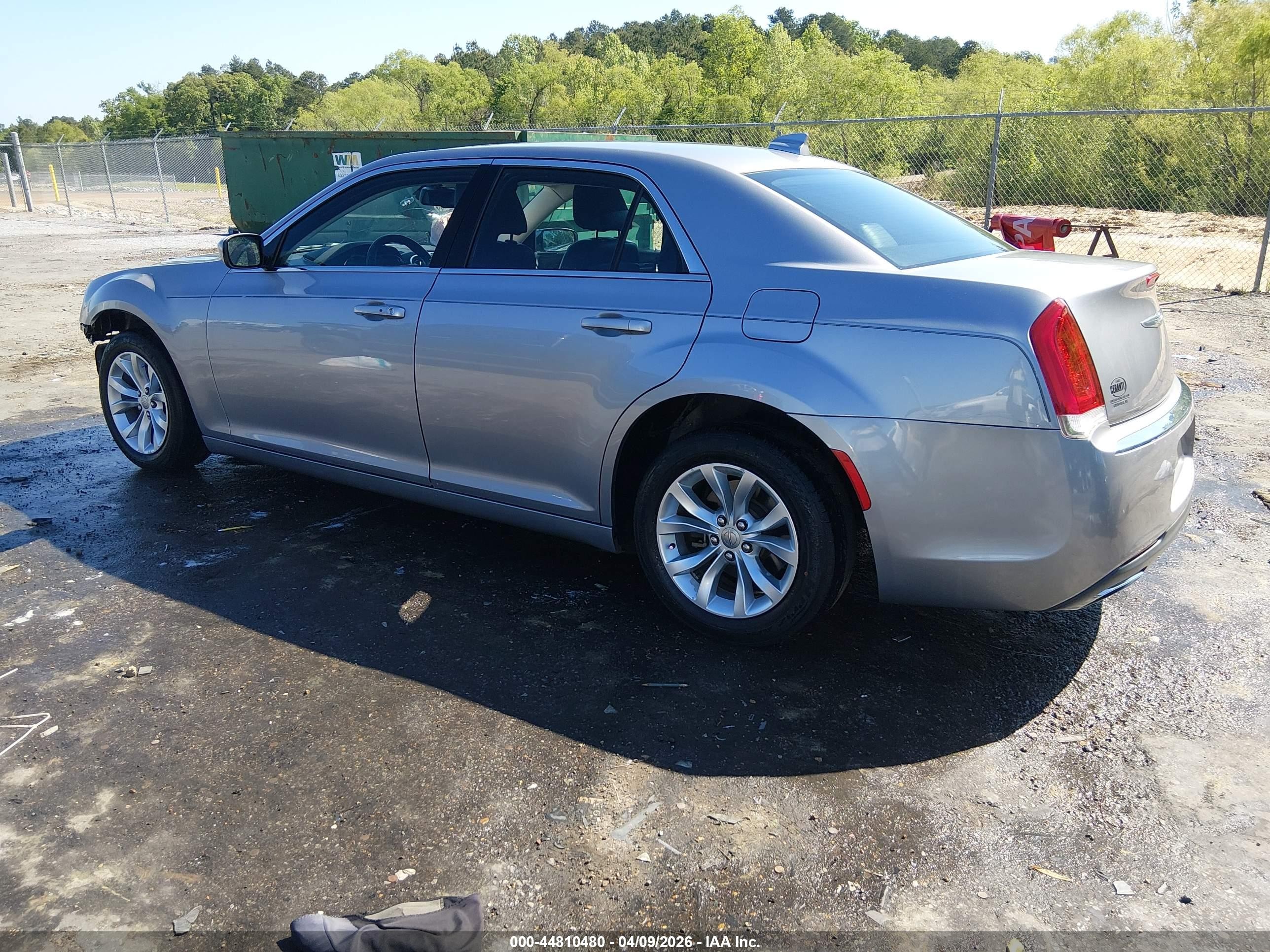 2015 Chrysler 300 Limited Gray vin: 2C3CCAAG3FH908831