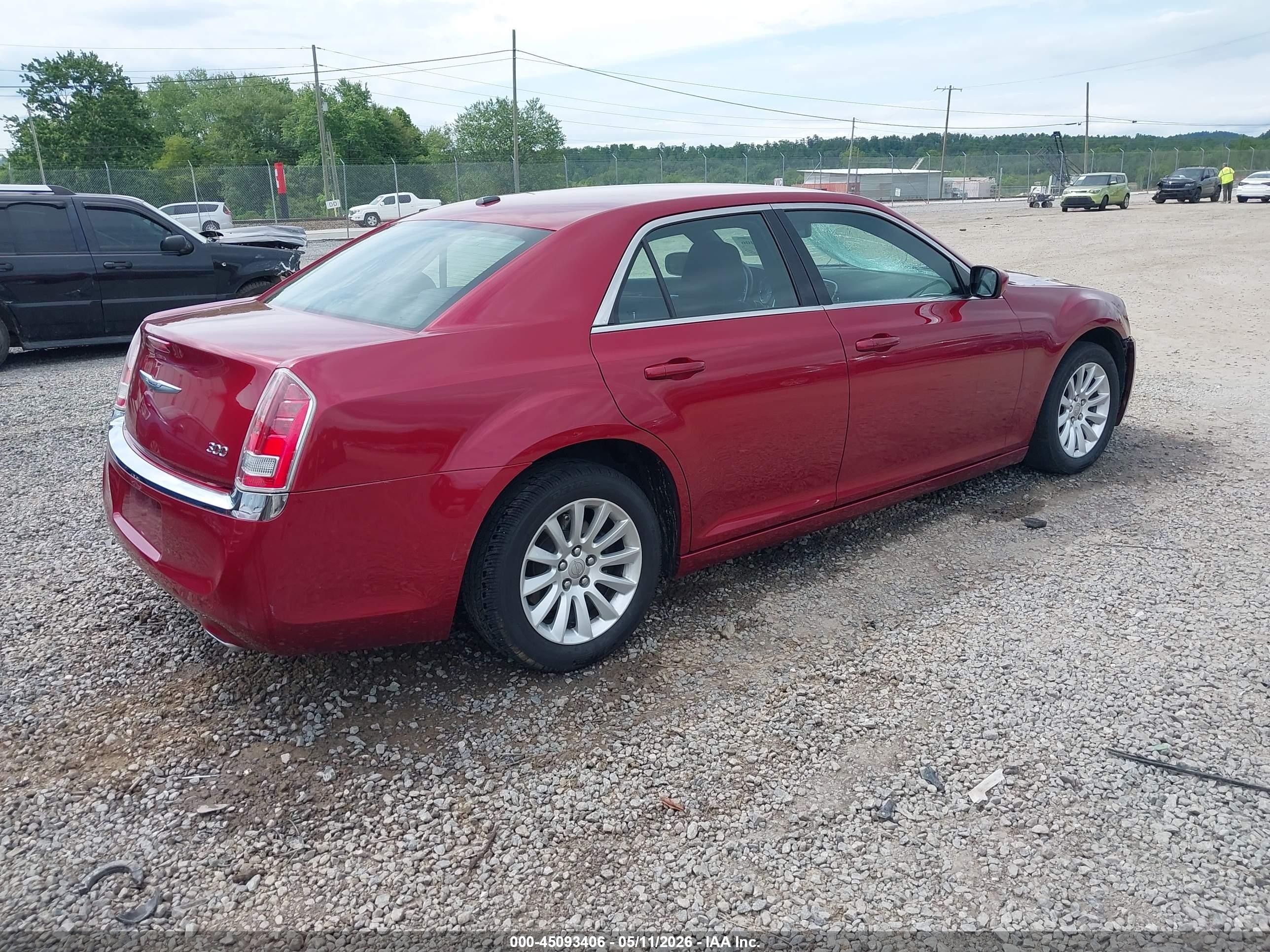 2012 Chrysler 300   Red vin: 2C3CCAAG4CH132902