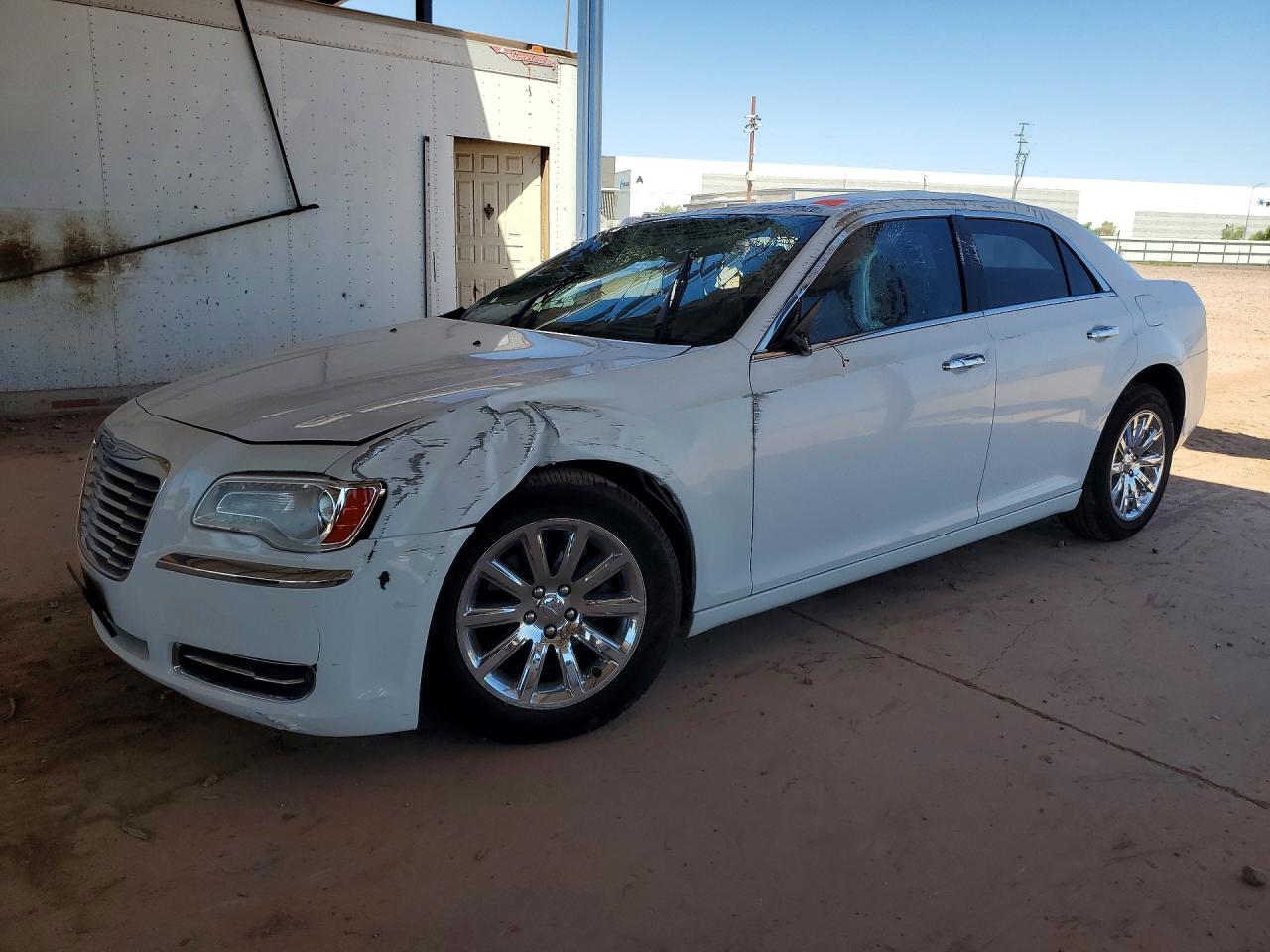 2012 Chrysler 300 White vin: 2C3CCAAG4CH202673