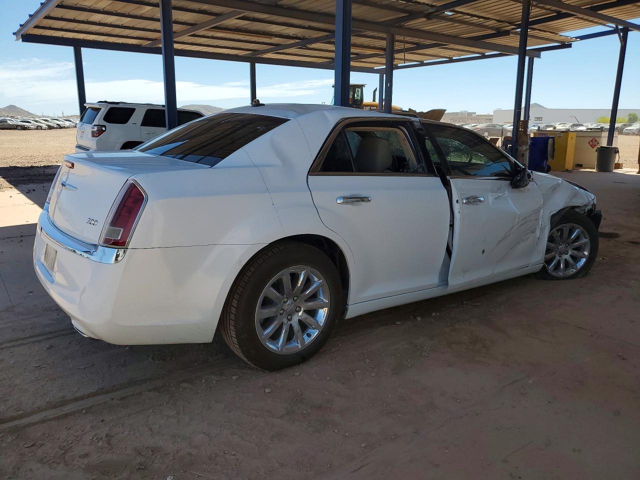 2012 Chrysler 300 Белый vin: 2C3CCAAG4CH202673