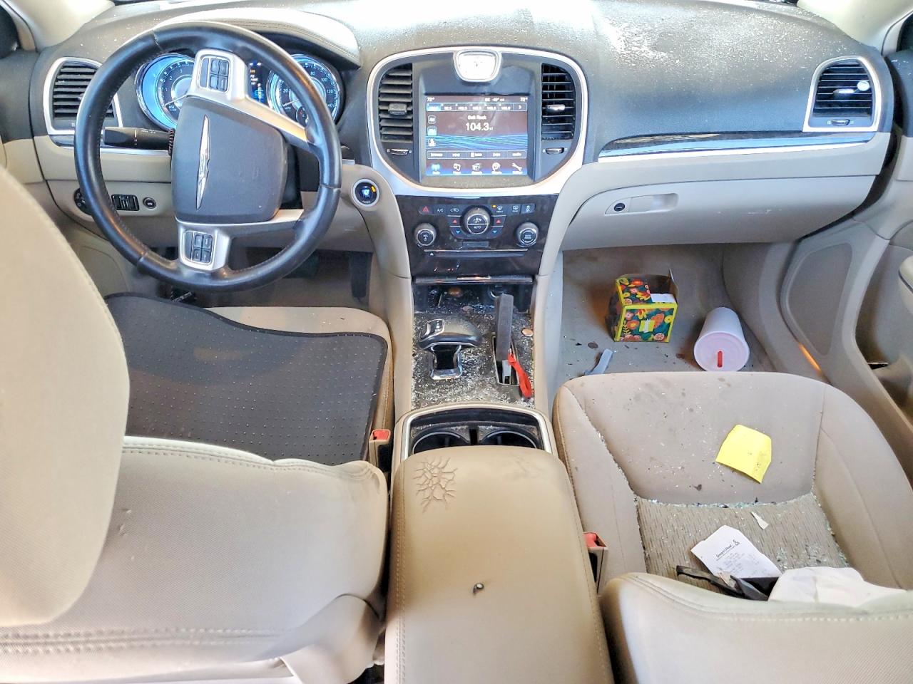 2012 Chrysler 300 Белый vin: 2C3CCAAG4CH202673