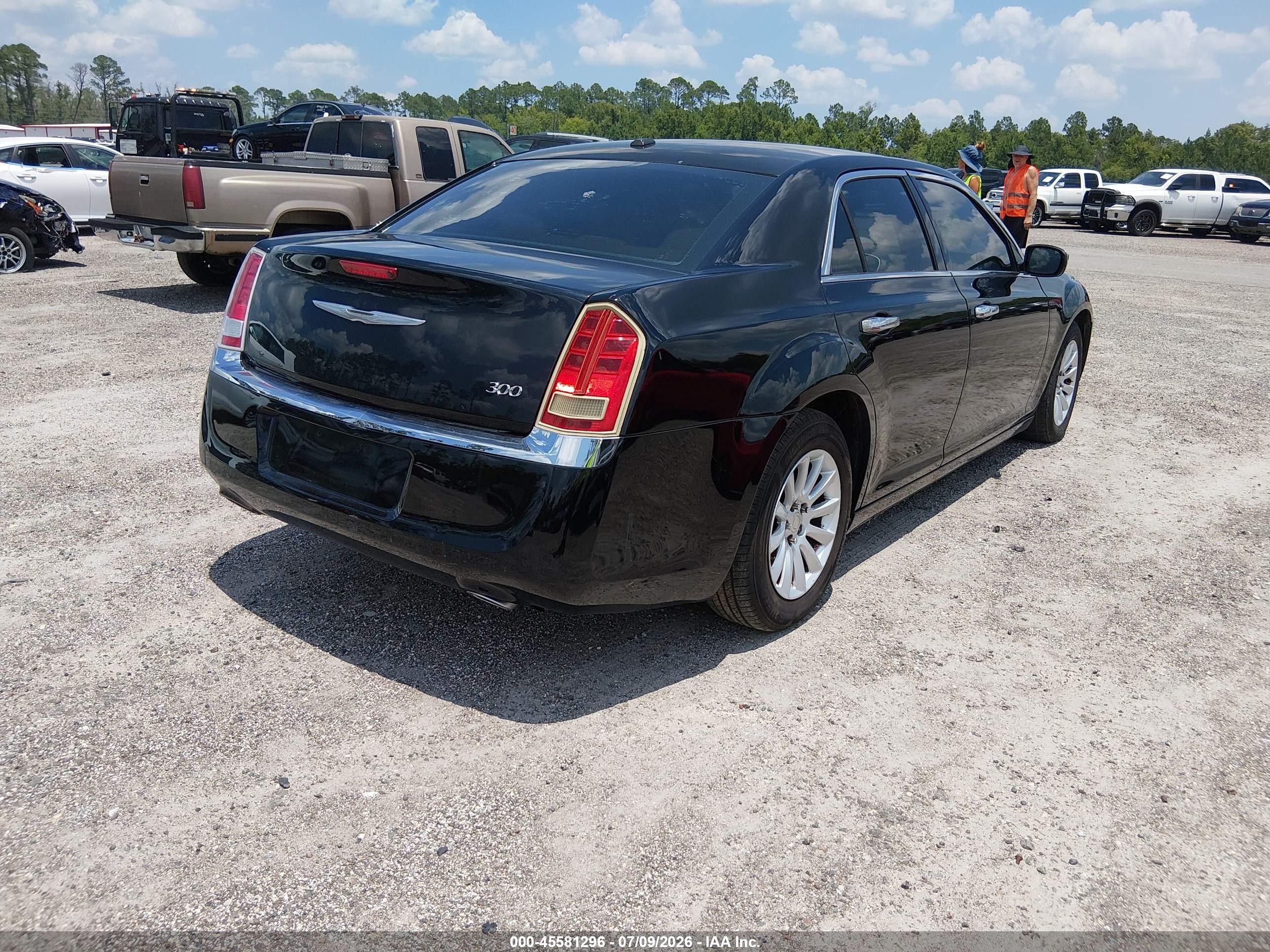 2013 Chrysler 300 Motown Black vin: 2C3CCAAG4DH527762