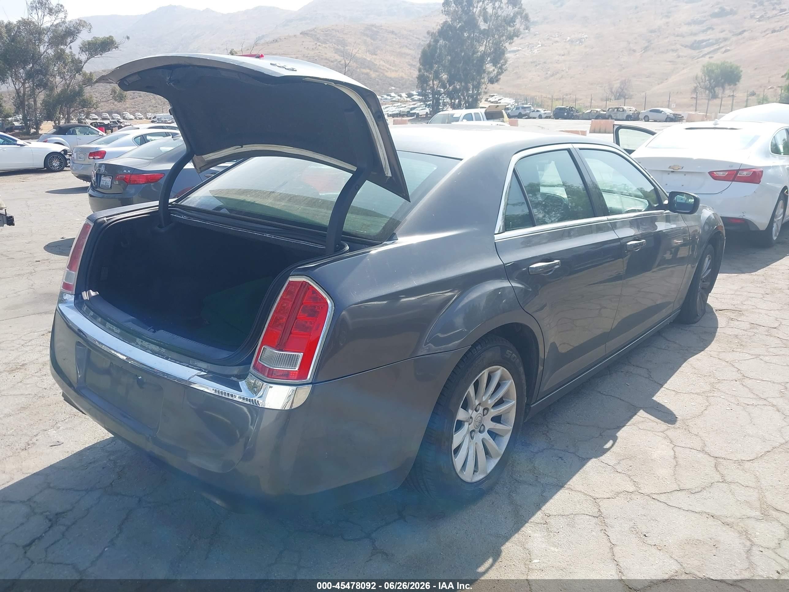 2013 Chrysler 300 Motown Gray vin: 2C3CCAAG4DH630471