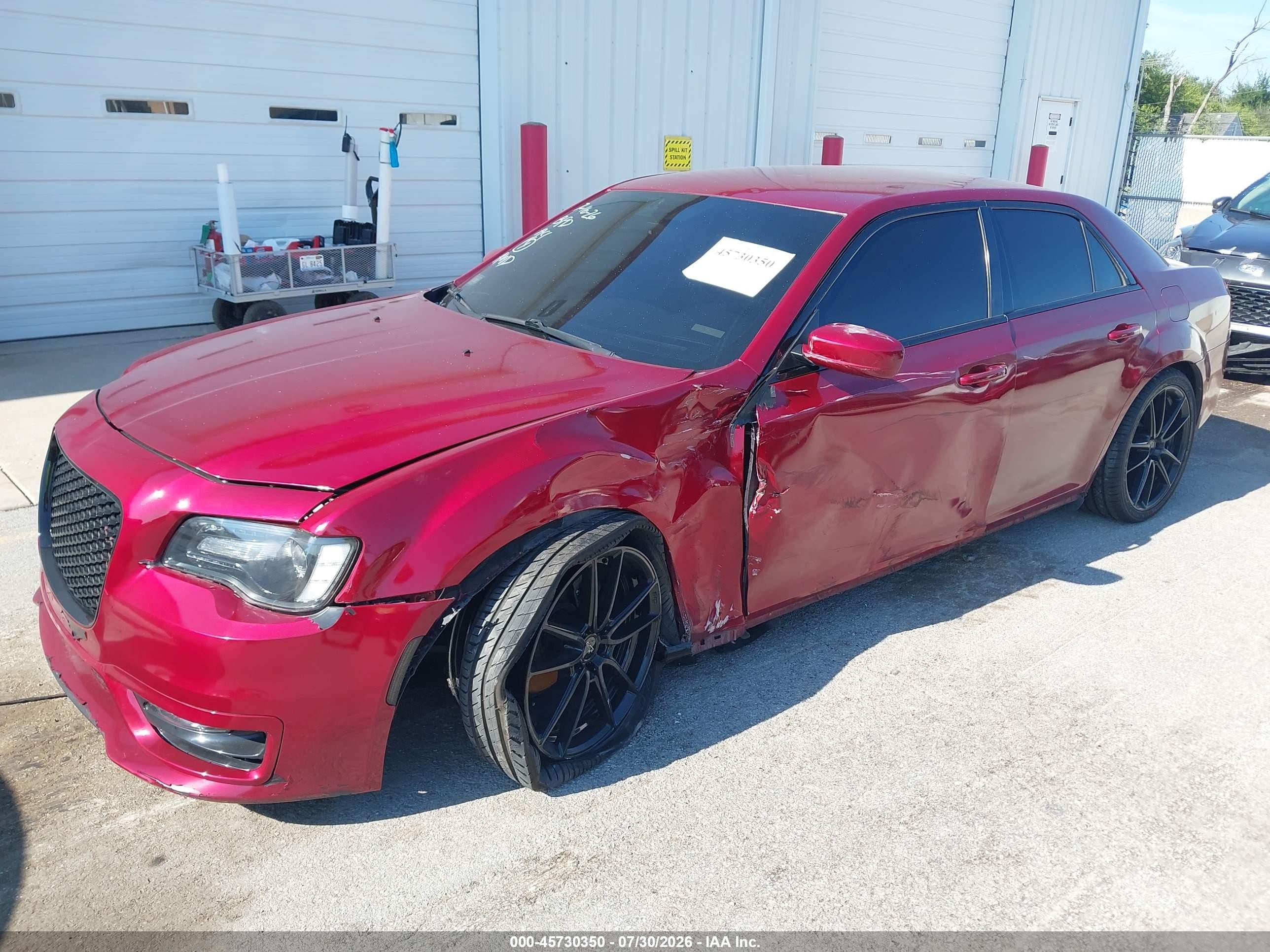 2013 Chrysler 300 Motown Красный vin: 2C3CCAAG4DH644211