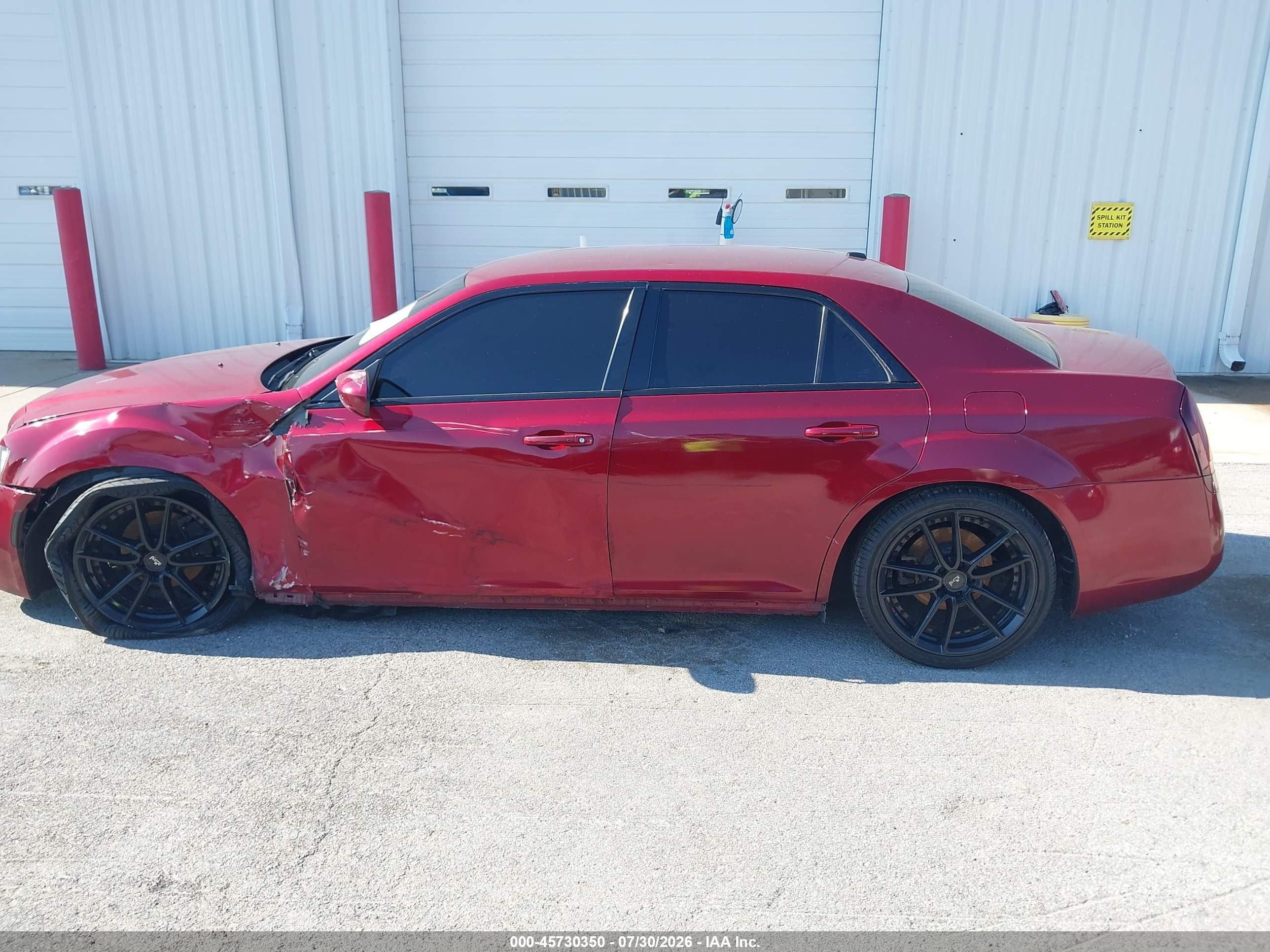 2013 Chrysler 300 Motown Красный vin: 2C3CCAAG4DH644211