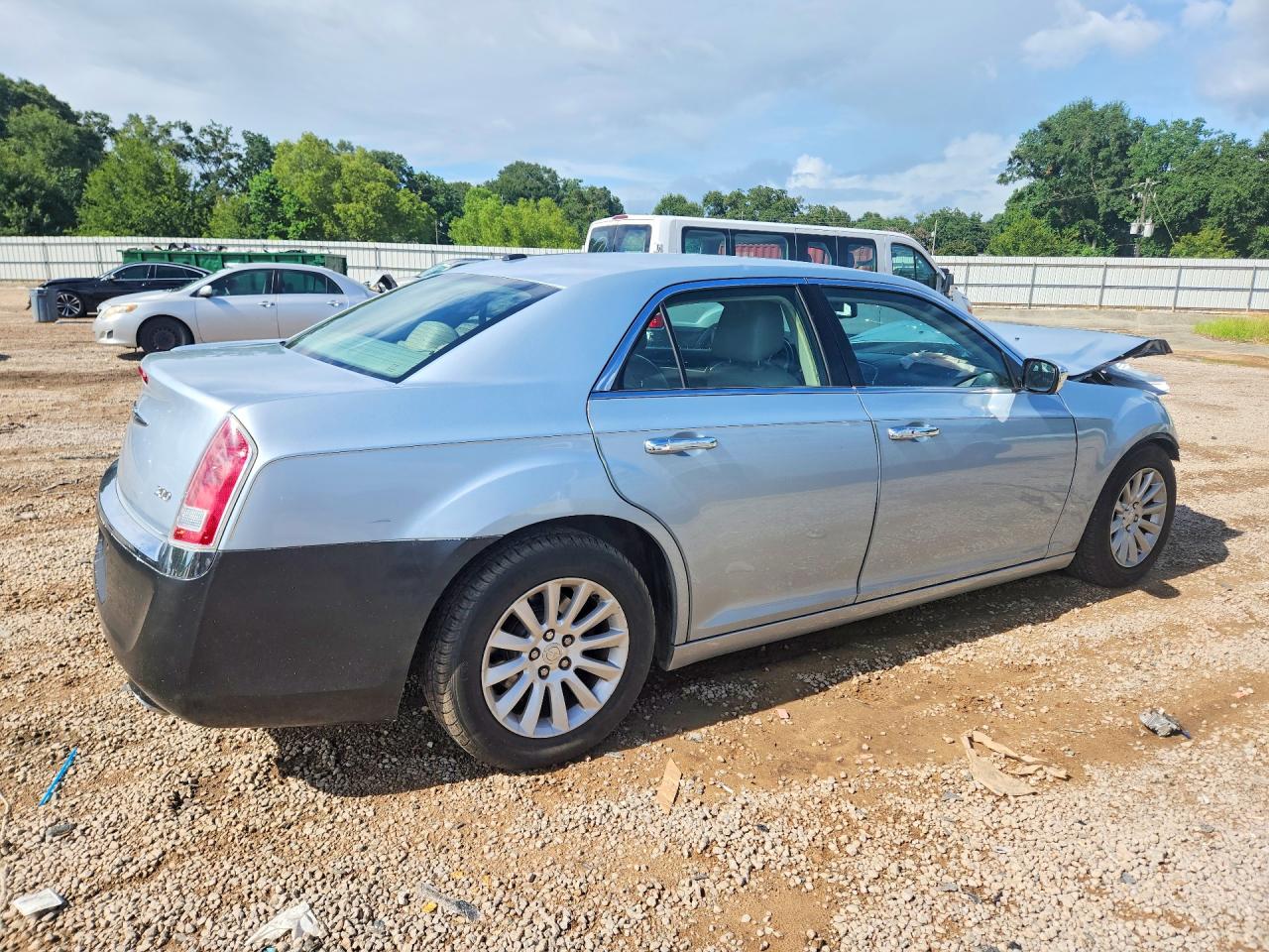2013 Chrysler 300 Blue vin: 2C3CCAAG4DH644340