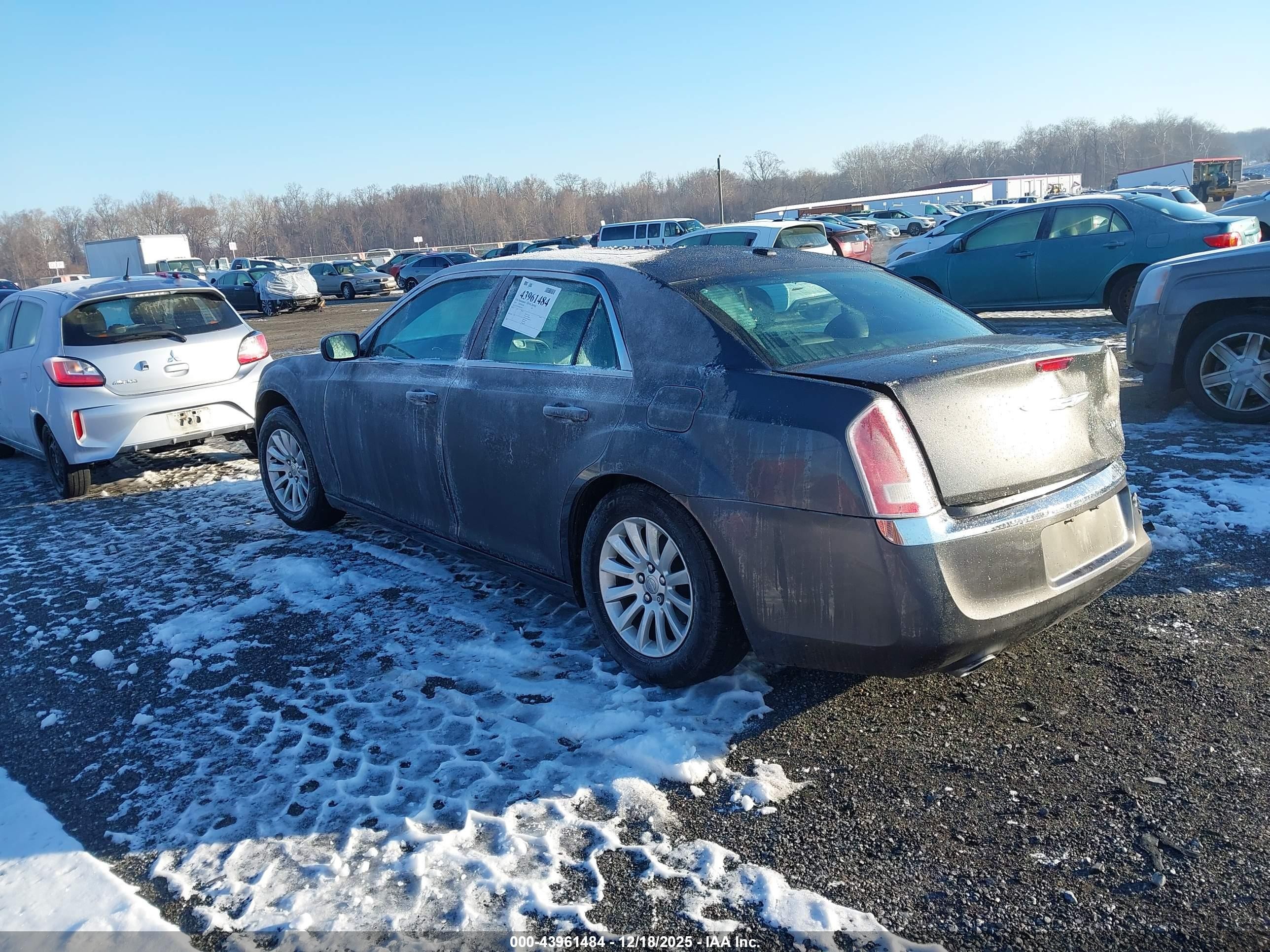 2014 Chrysler 300   Gray vin: 2C3CCAAG4EH157267
