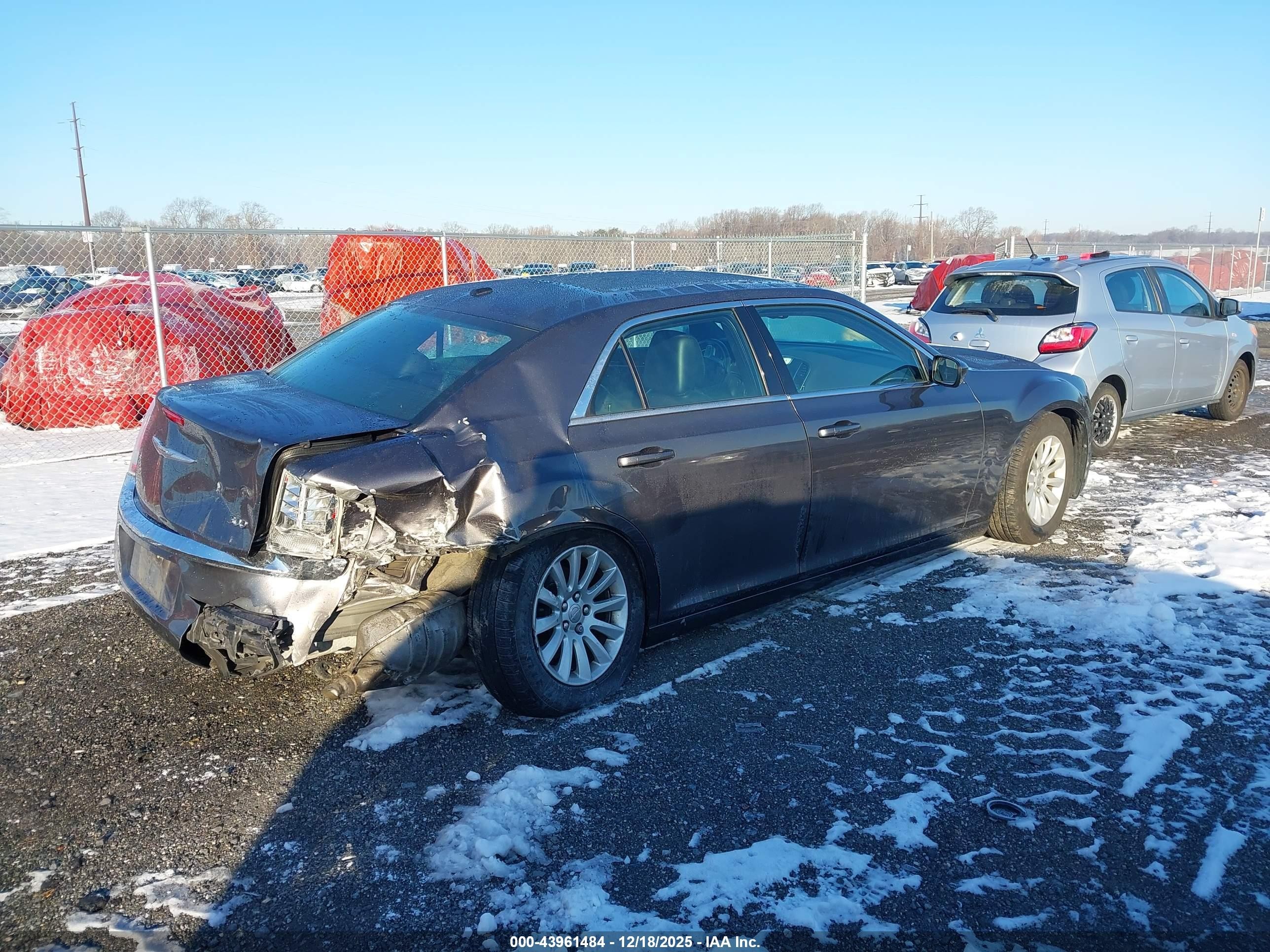 2014 Chrysler 300   Gray vin: 2C3CCAAG4EH157267