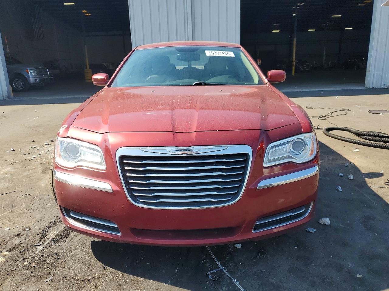 2014 Chrysler 300 Бордовый vin: 2C3CCAAG4EH214275