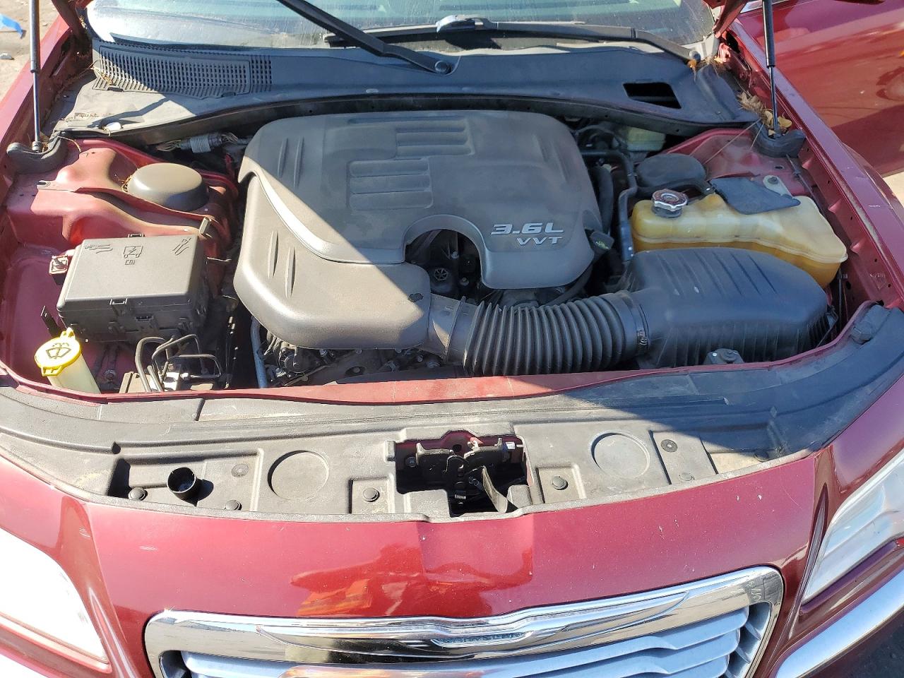 2014 Chrysler 300 Бордовый vin: 2C3CCAAG4EH214275