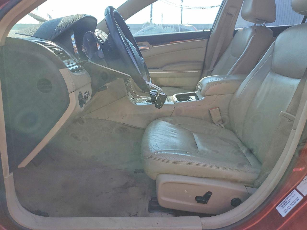 2014 Chrysler 300 Бордовый vin: 2C3CCAAG4EH214275