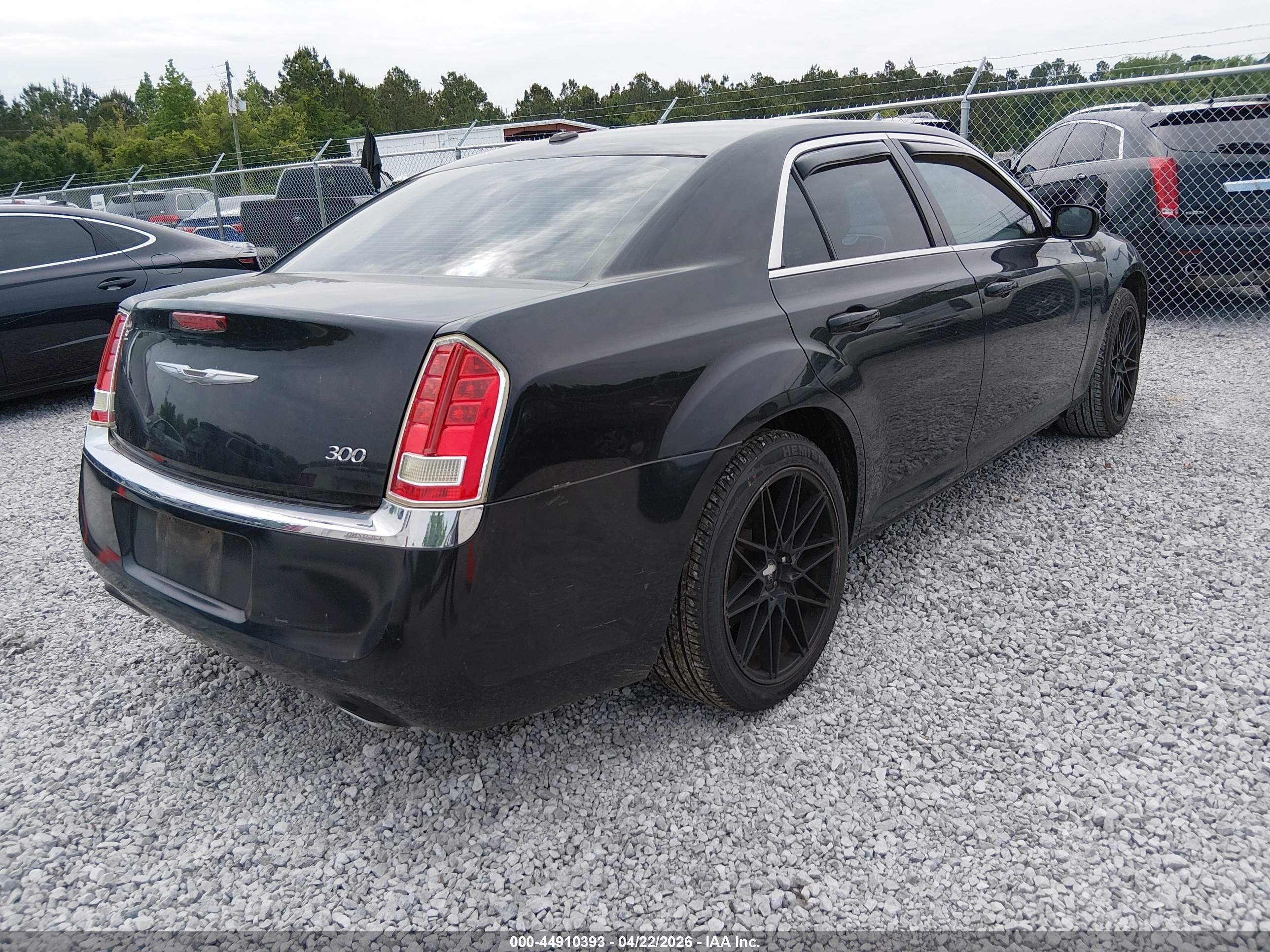 2014 Chrysler 300   Black vin: 2C3CCAAG4EH286688