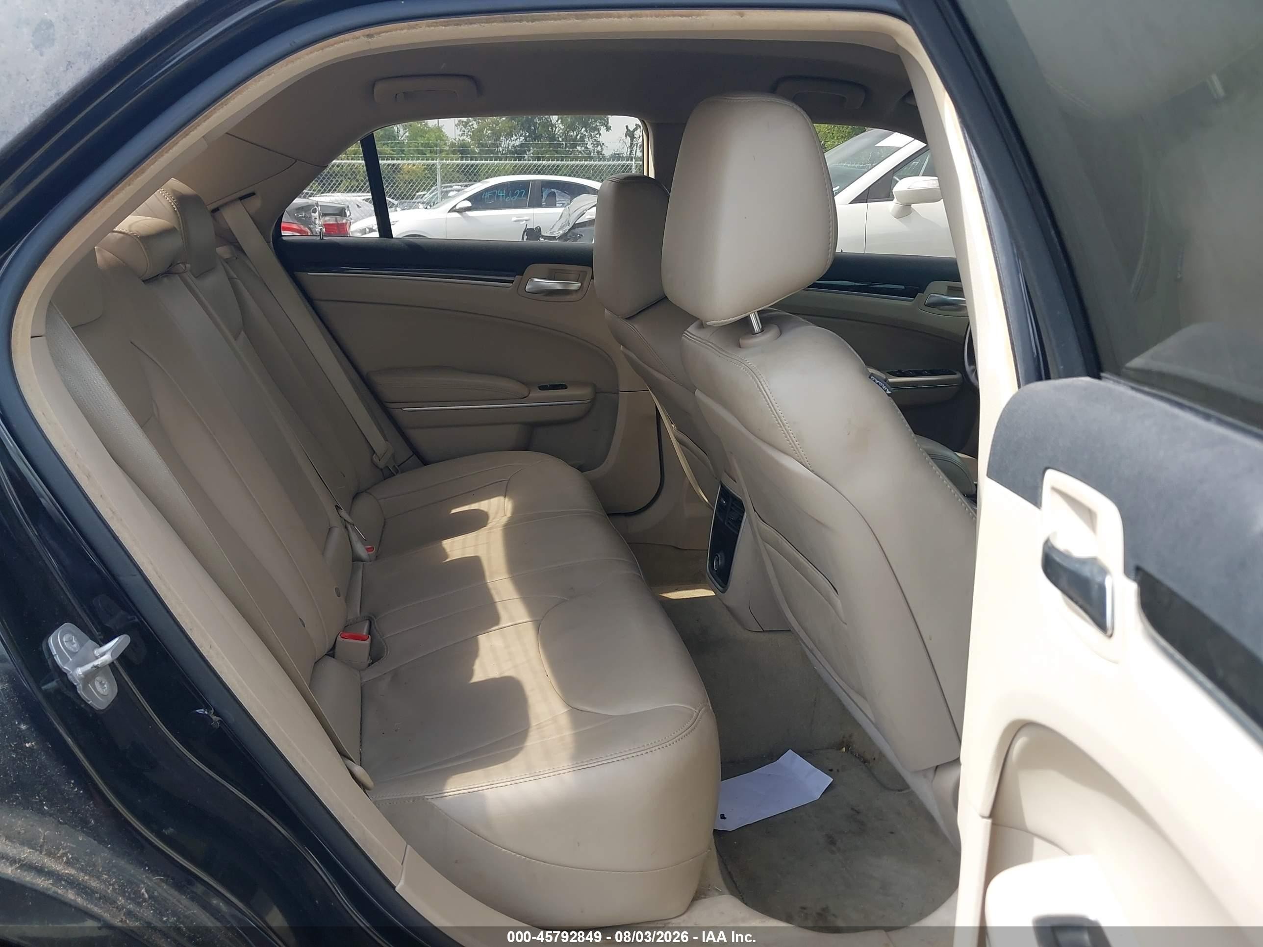 2014 Chrysler 300   Black vin: 2C3CCAAG4EH296900