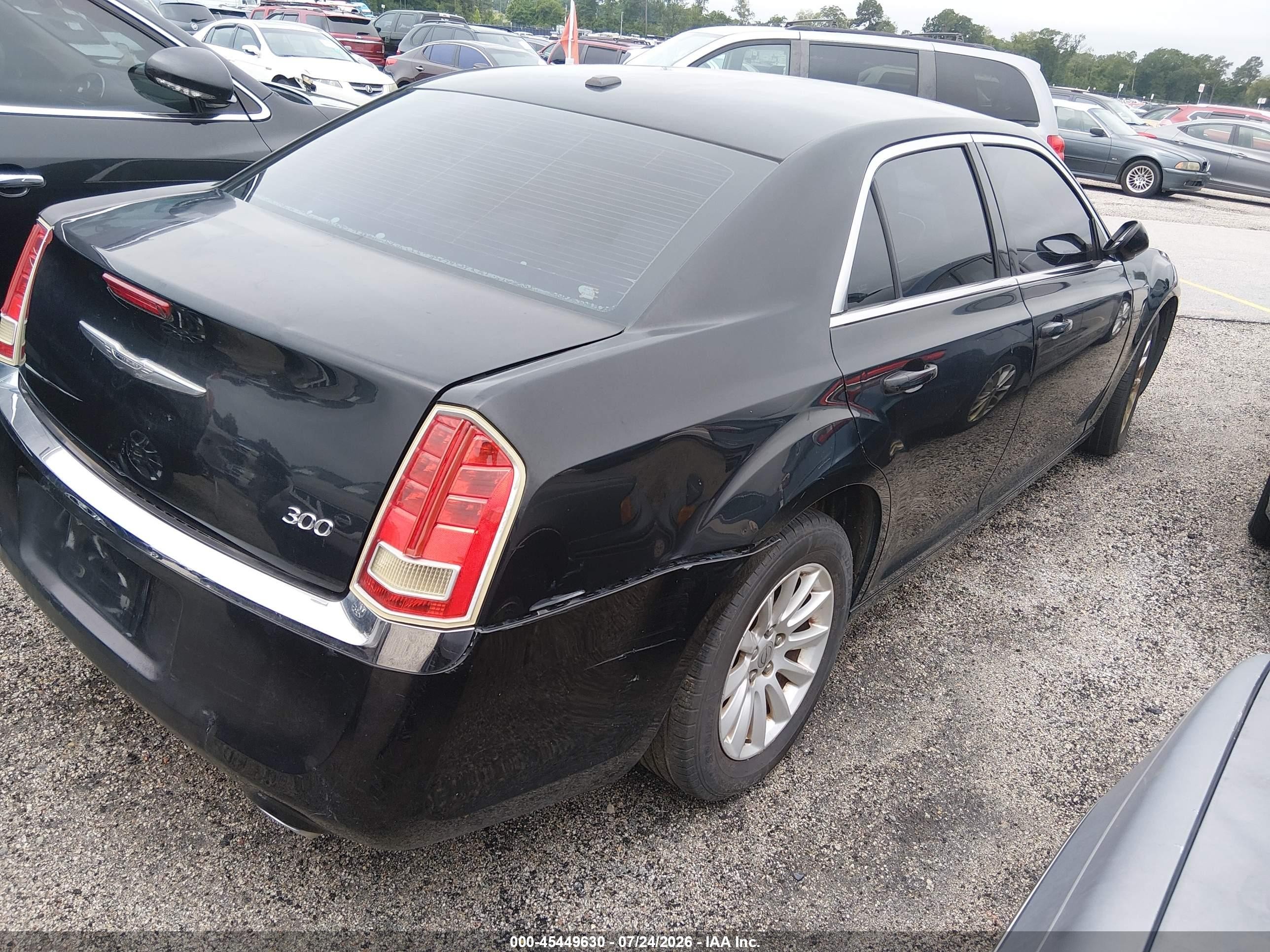2014 Chrysler 300   Black vin: 2C3CCAAG4EH354665