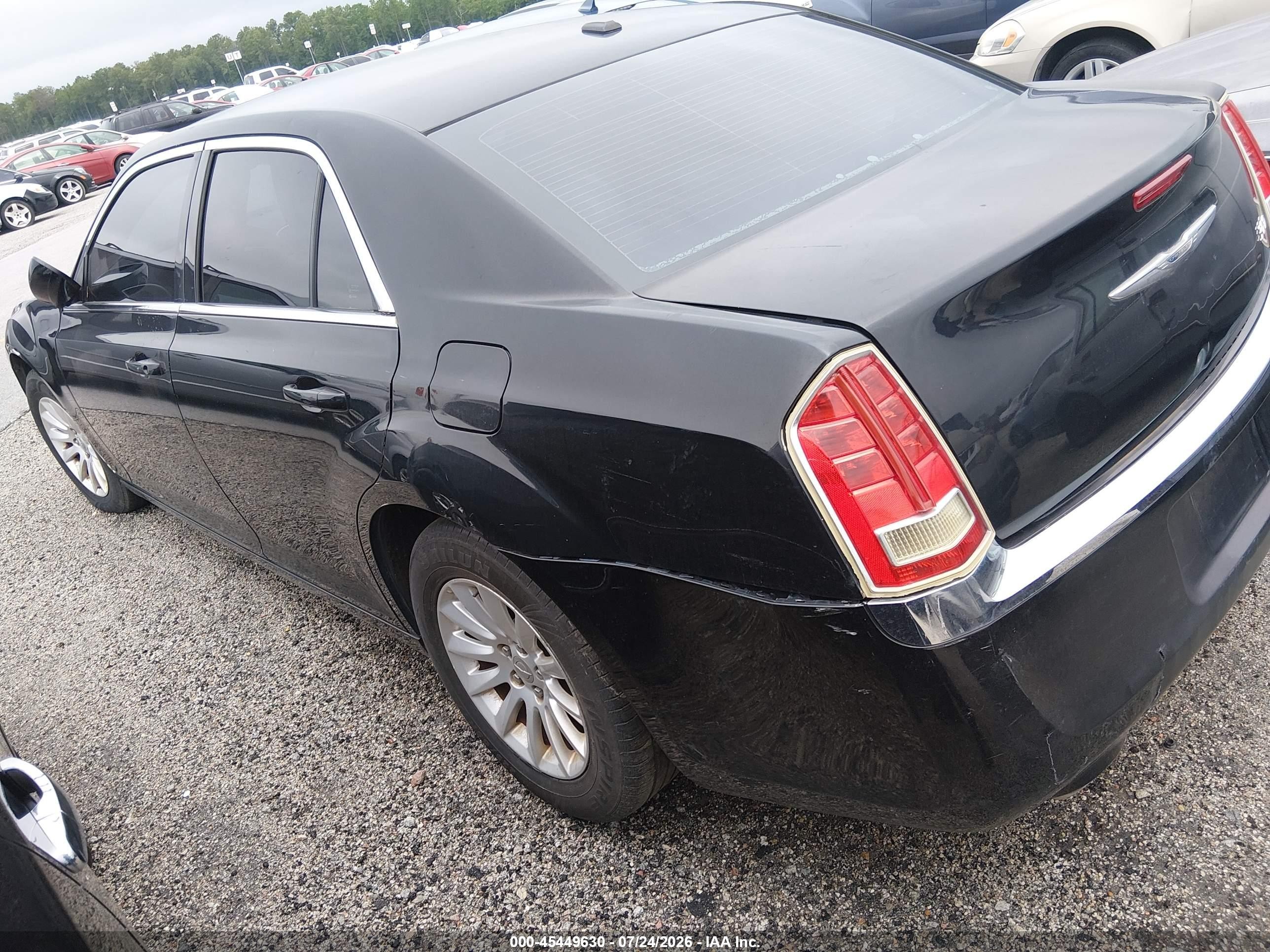 2014 Chrysler 300   Black vin: 2C3CCAAG4EH354665