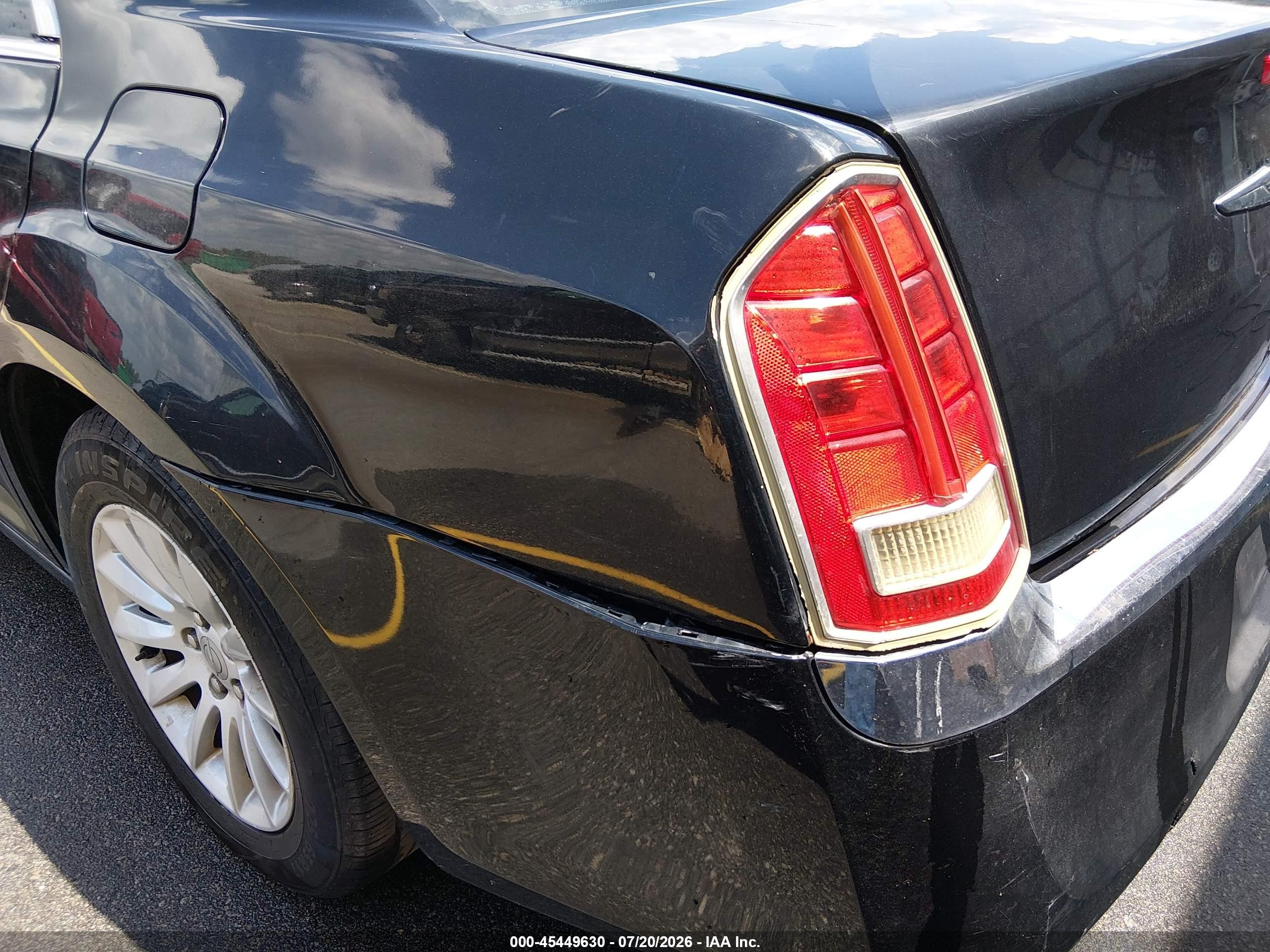 2014 Chrysler 300   Black vin: 2C3CCAAG4EH354665