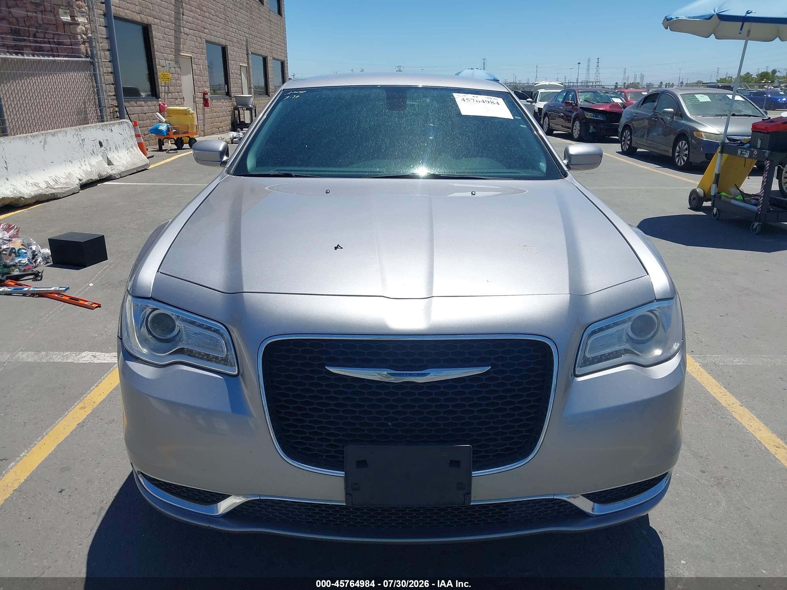 2015 Chrysler 300 Limited Silver vin: 2C3CCAAG4FH749558