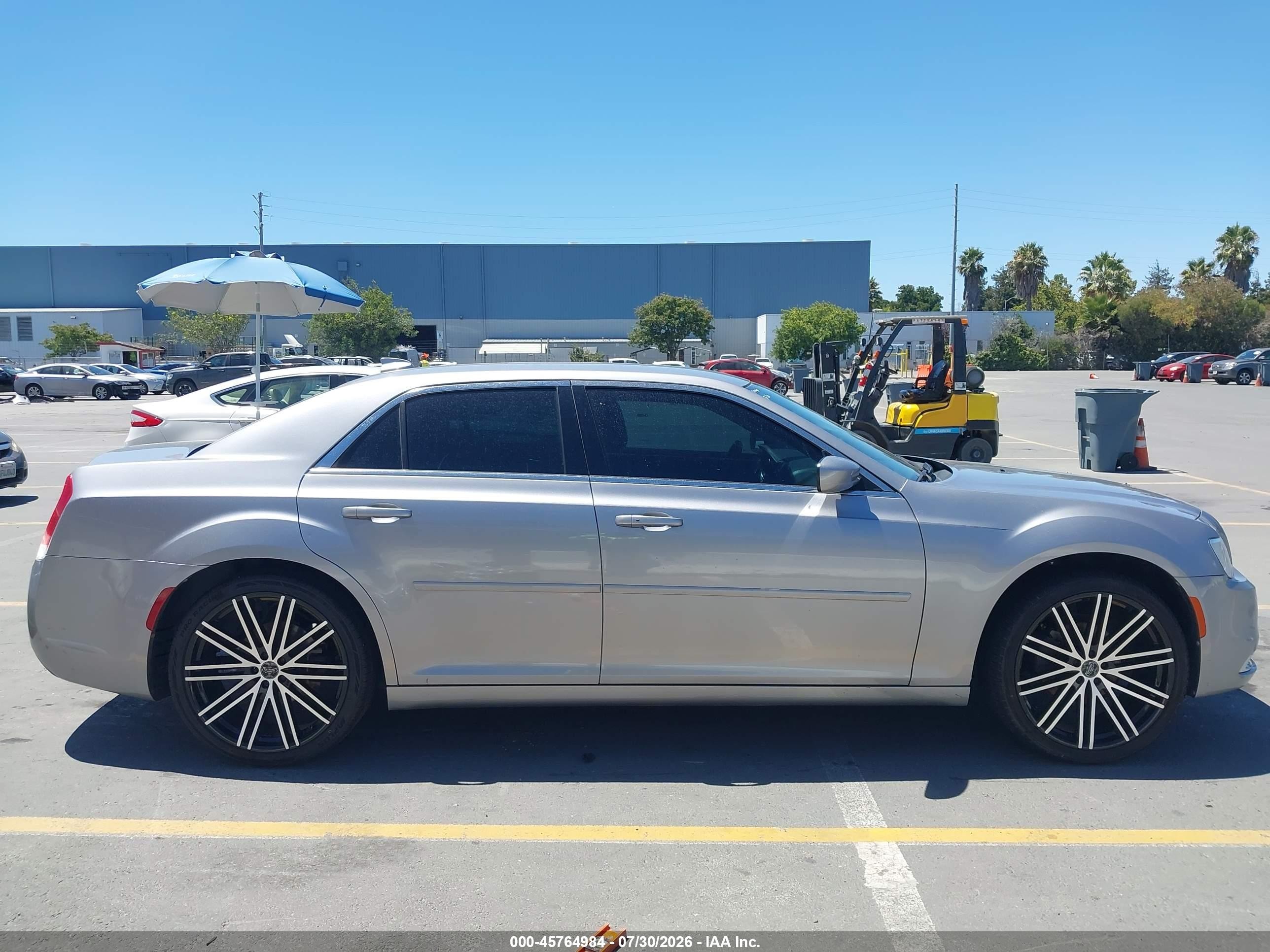 2015 Chrysler 300 Limited Silver vin: 2C3CCAAG4FH749558