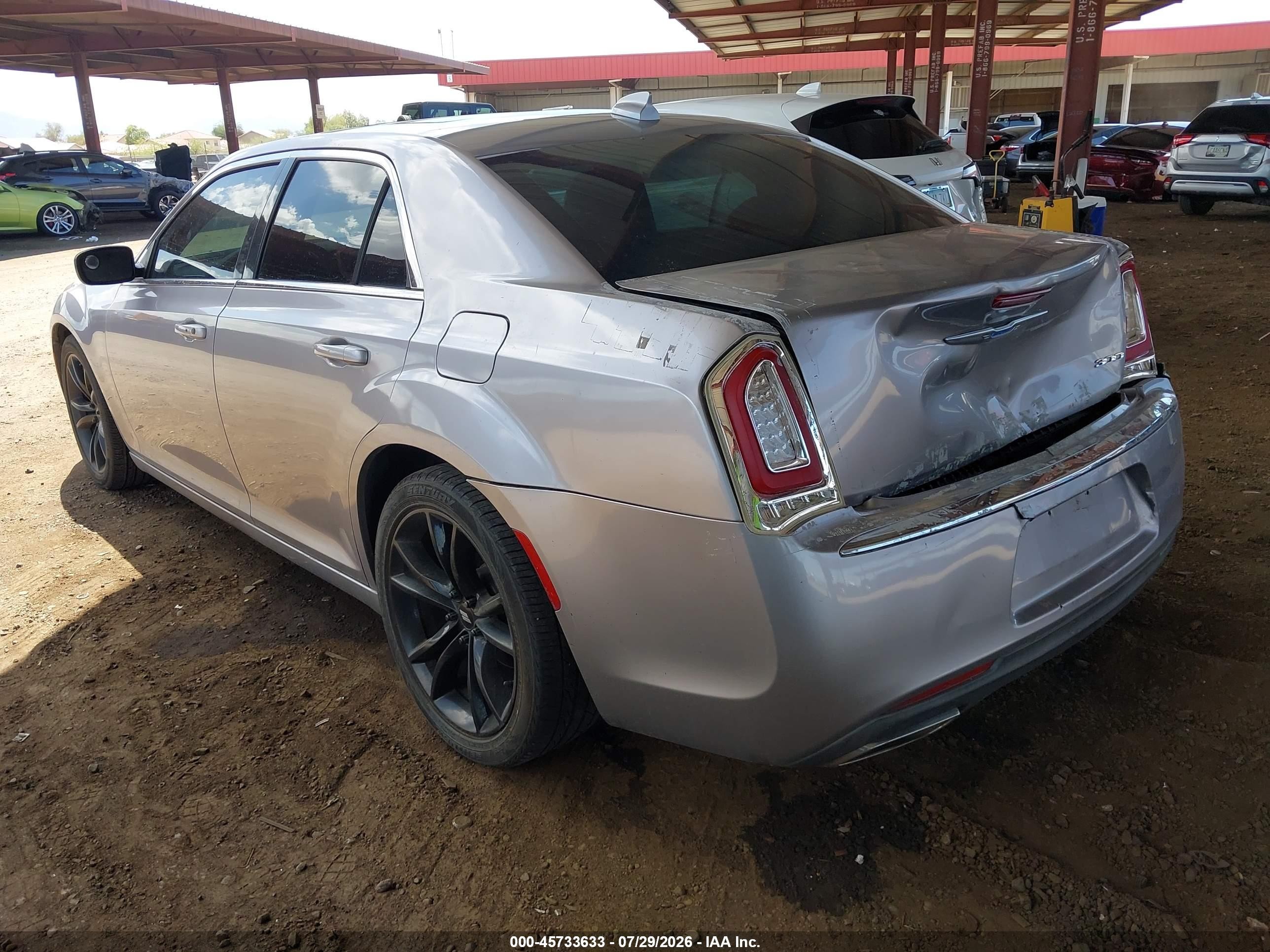 2015 Chrysler 300 Limited Silver vin: 2C3CCAAG4FH796606