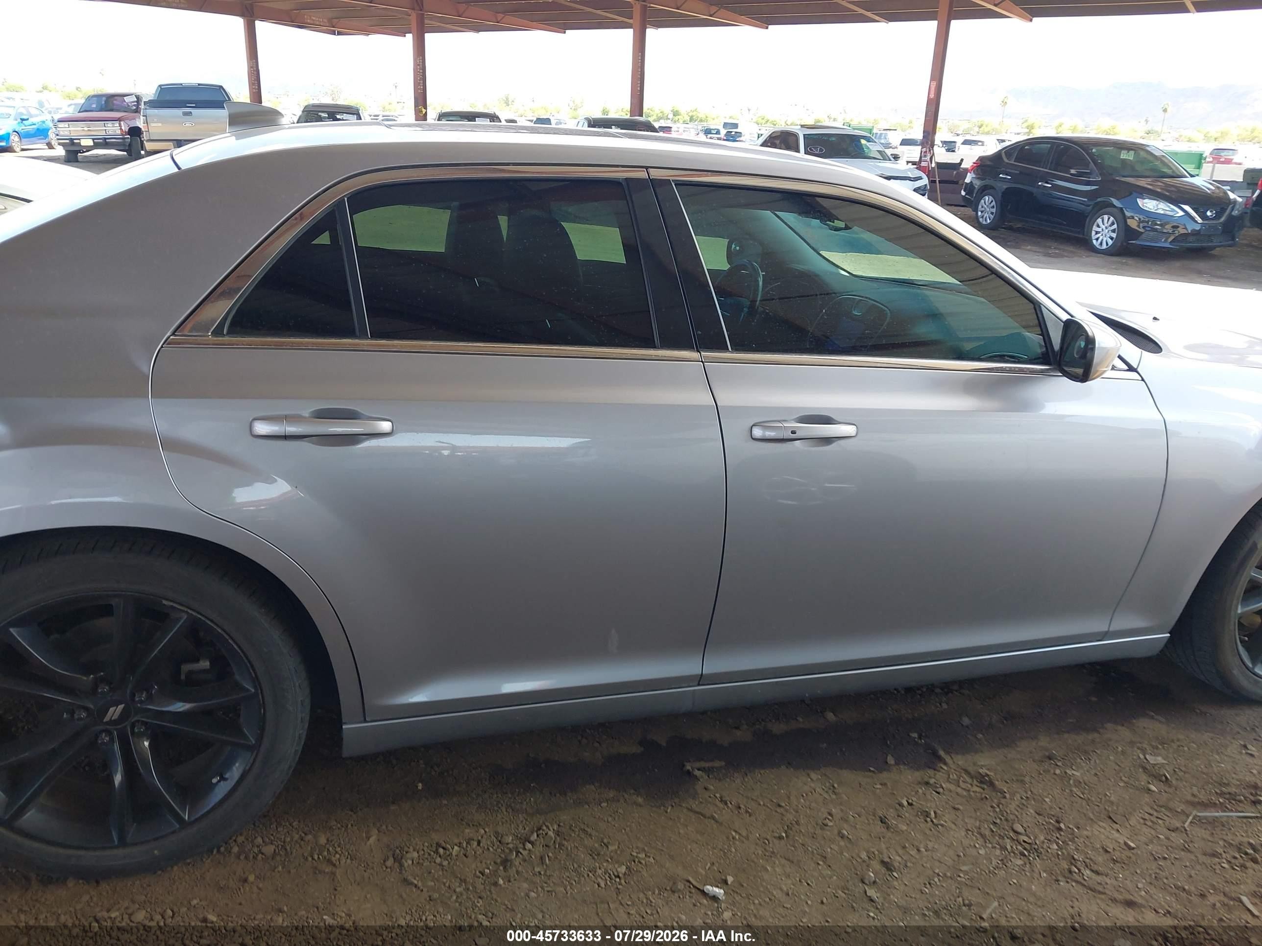 2015 Chrysler 300 Limited Silver vin: 2C3CCAAG4FH796606