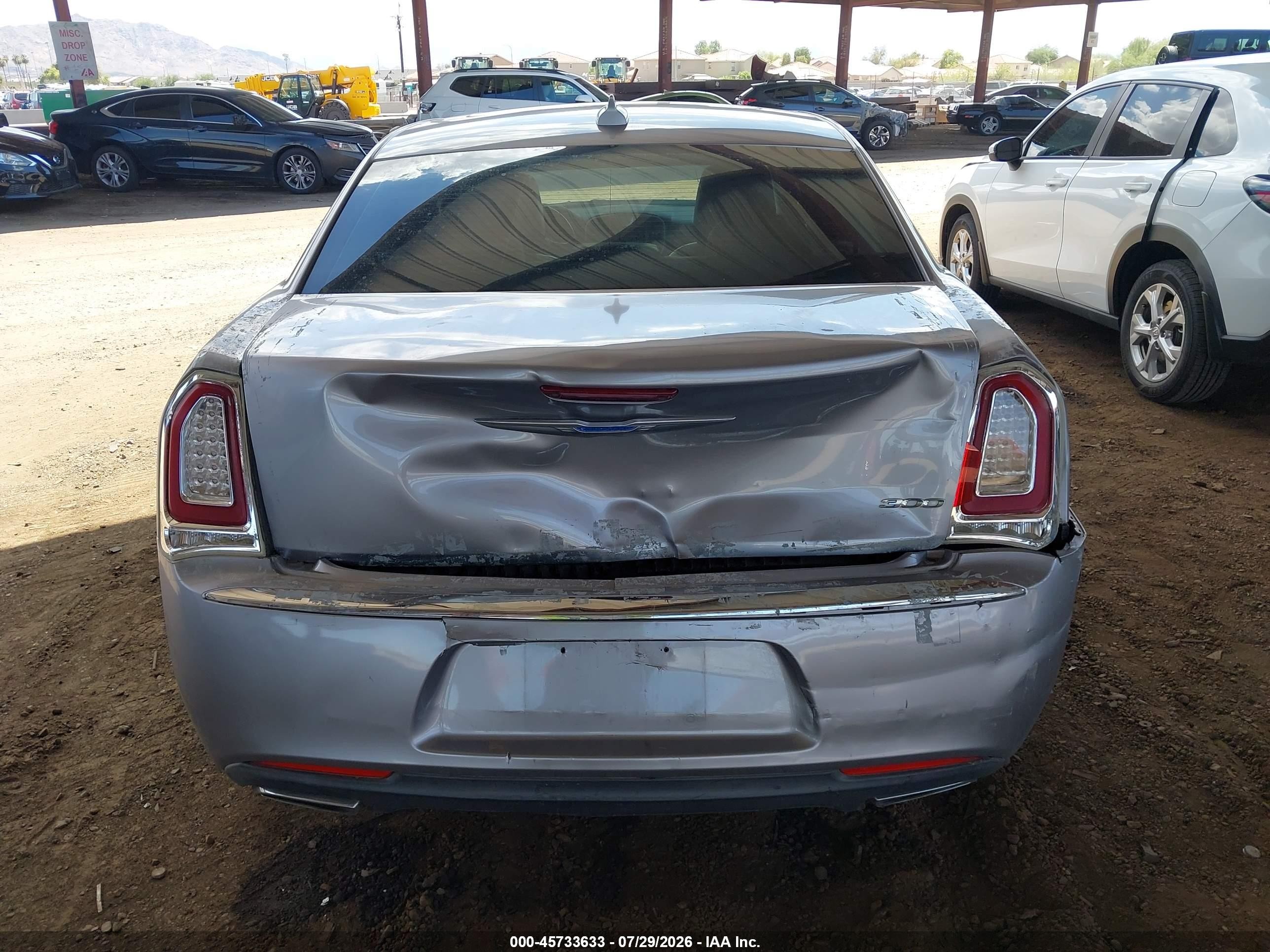 2015 Chrysler 300 Limited Silver vin: 2C3CCAAG4FH796606