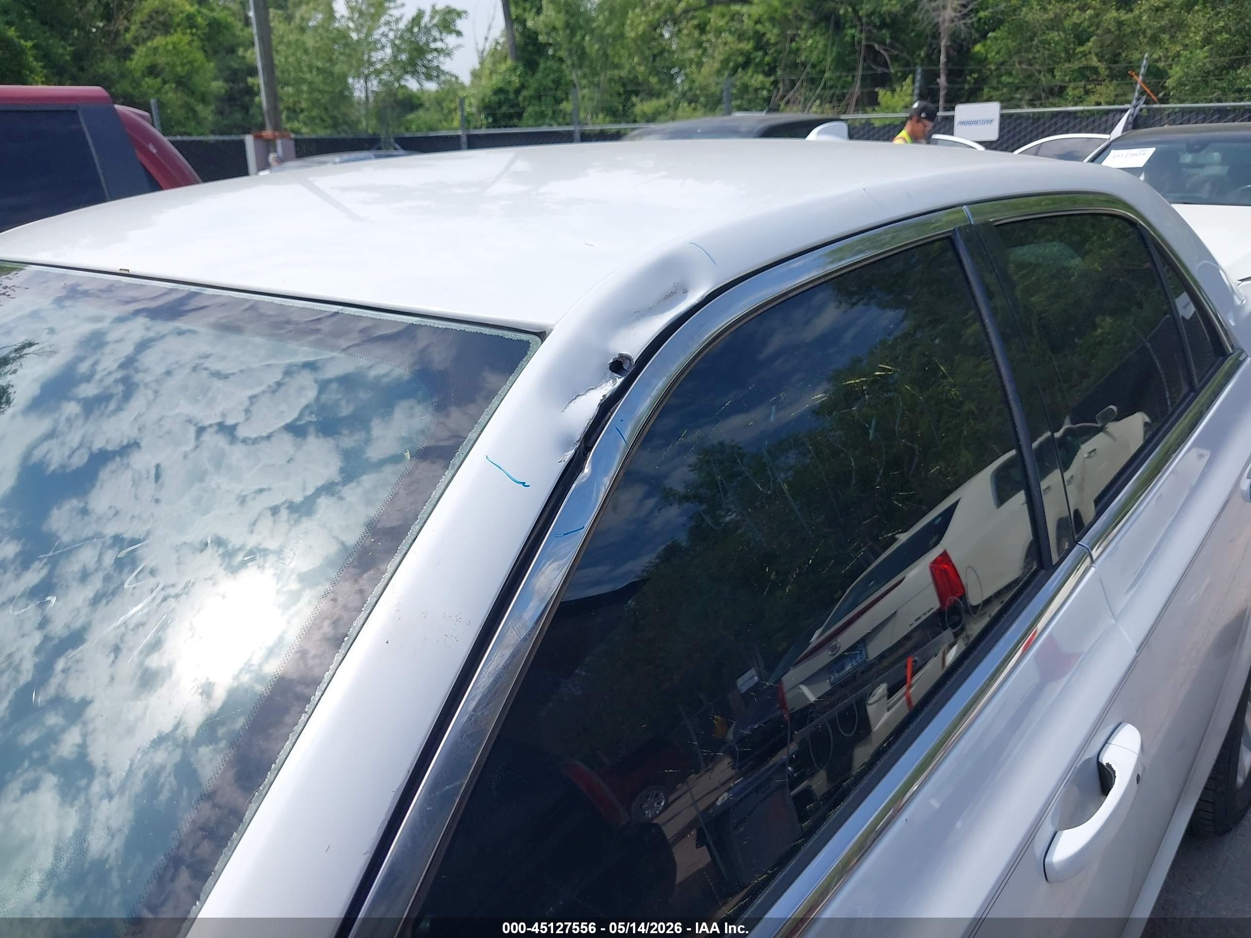 2015 Chrysler 300 Limited White vin: 2C3CCAAG4FH887259