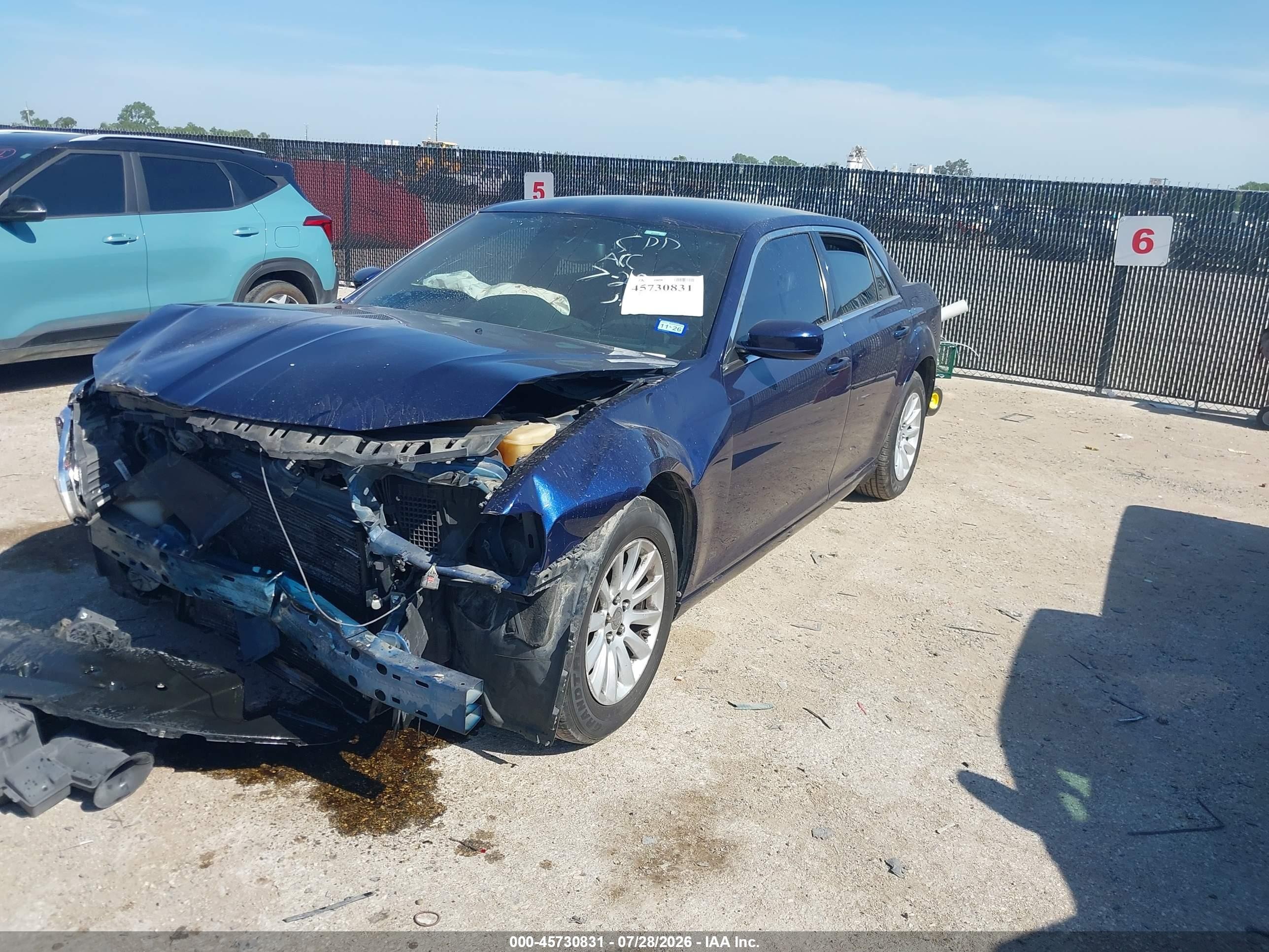 2014 Chrysler 300   Синий vin: 2C3CCAAG5EH125296