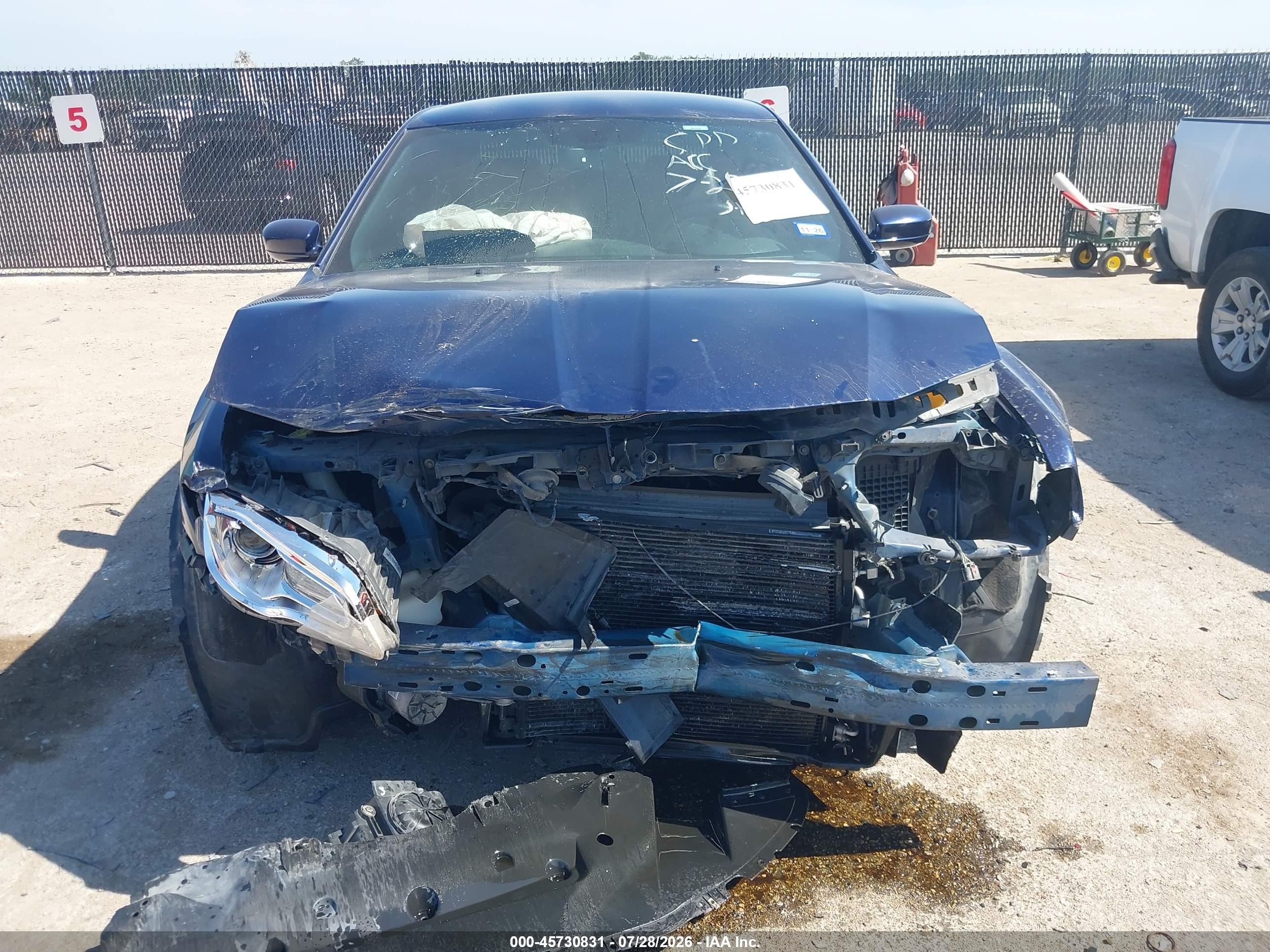 2014 Chrysler 300   Синий vin: 2C3CCAAG5EH125296