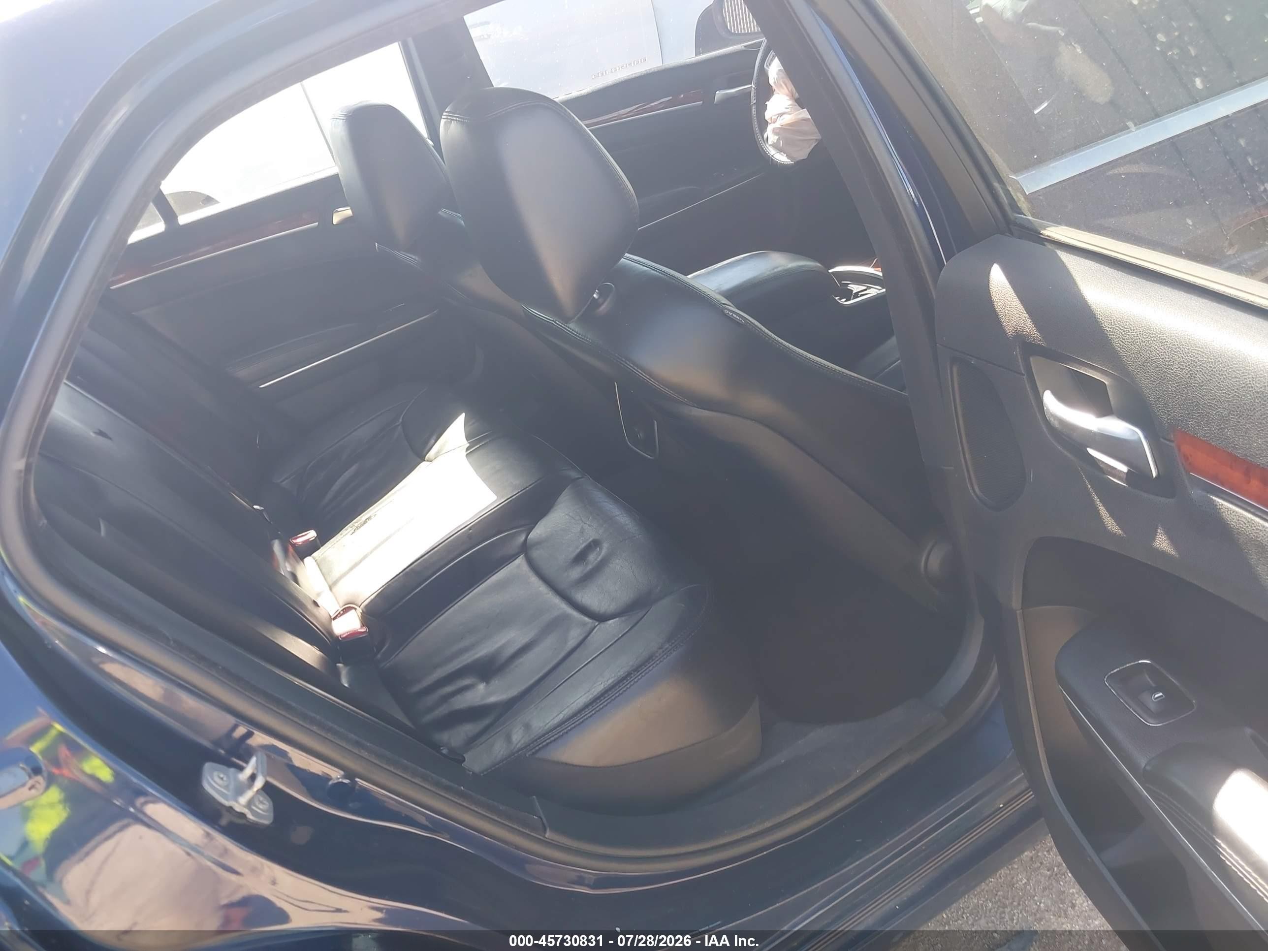 2014 Chrysler 300   Синий vin: 2C3CCAAG5EH125296