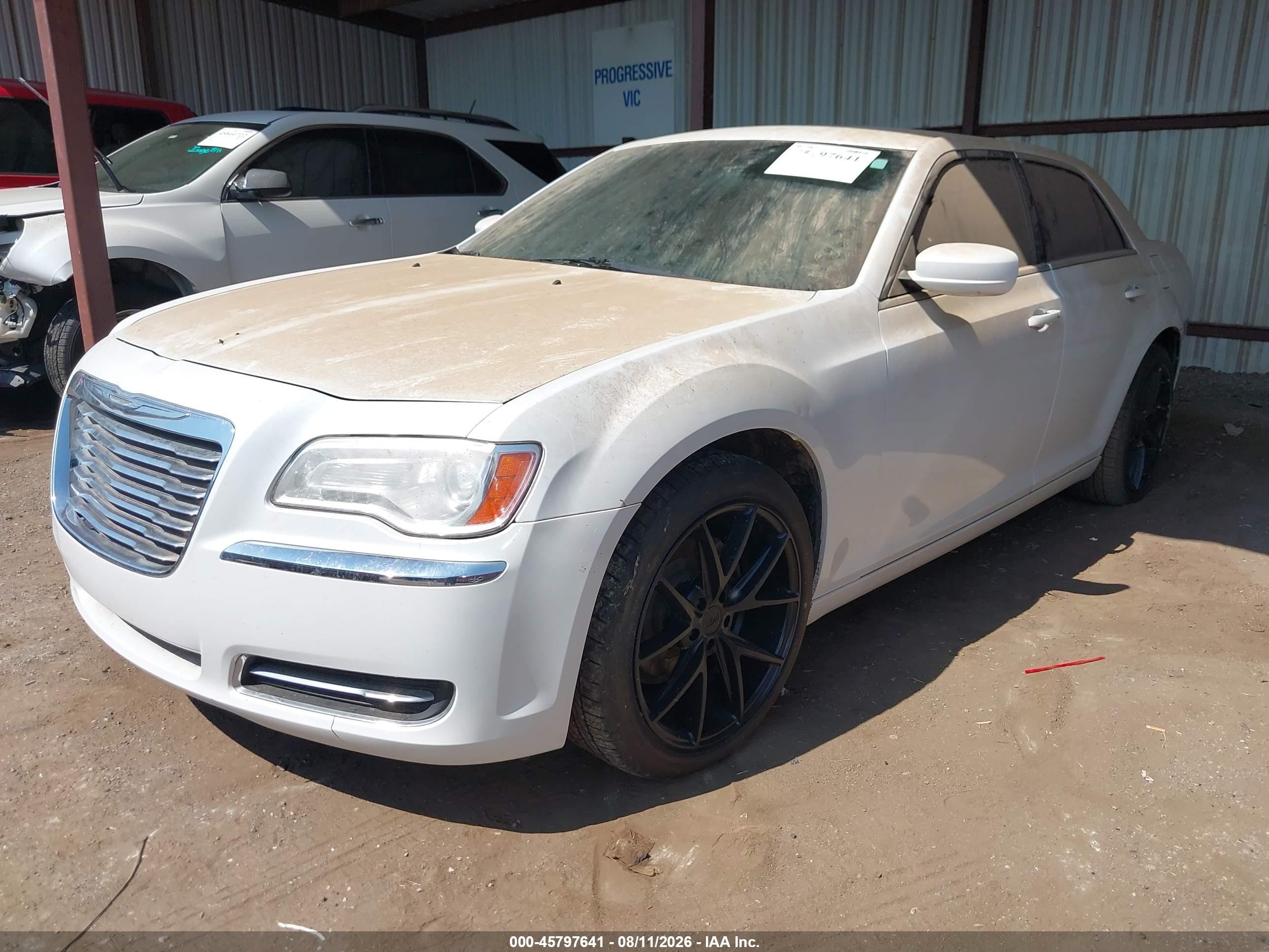 2014 Chrysler 300   Белый vin: 2C3CCAAG5EH138873