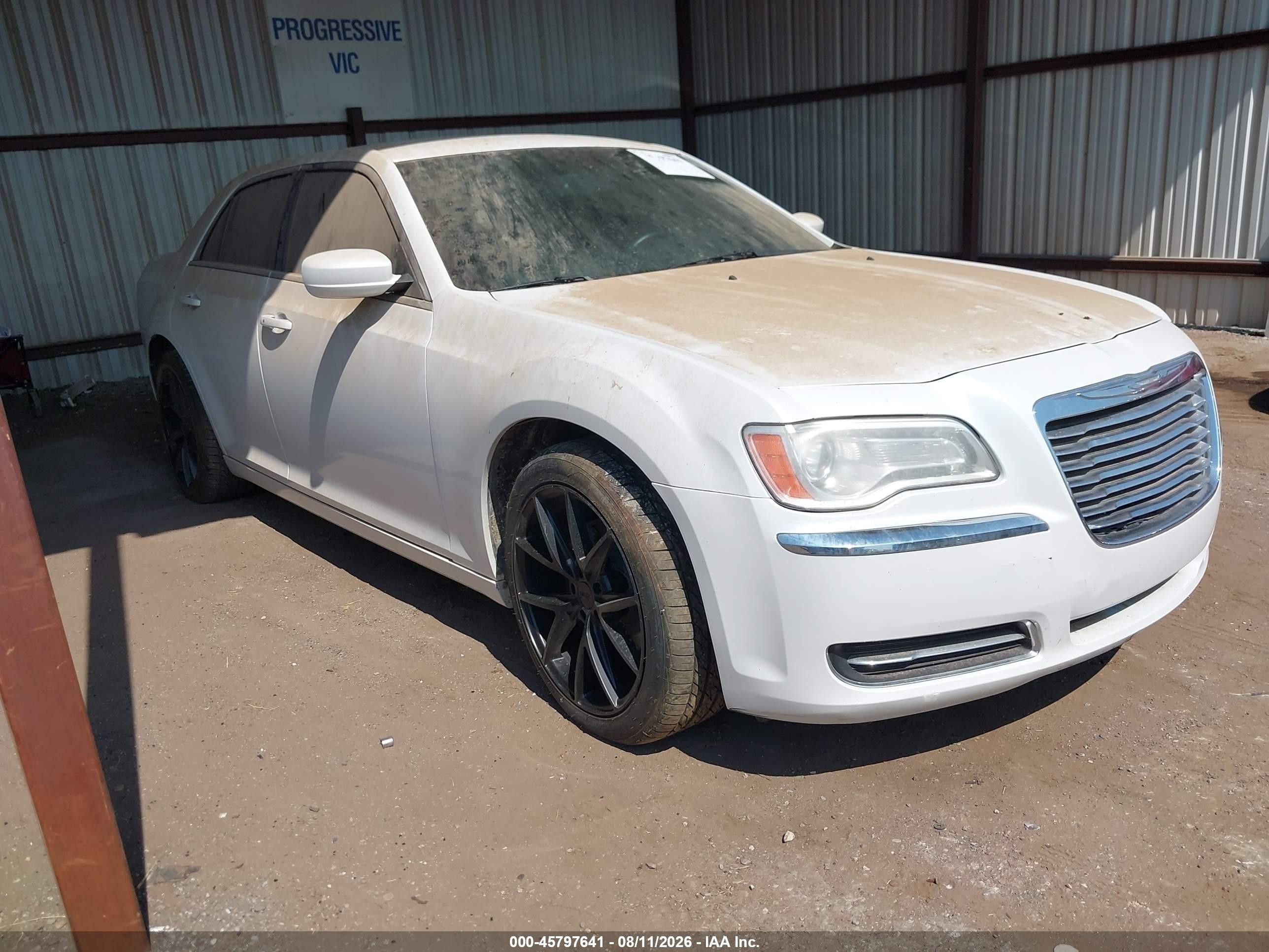 2014 Chrysler 300   Белый vin: 2C3CCAAG5EH138873