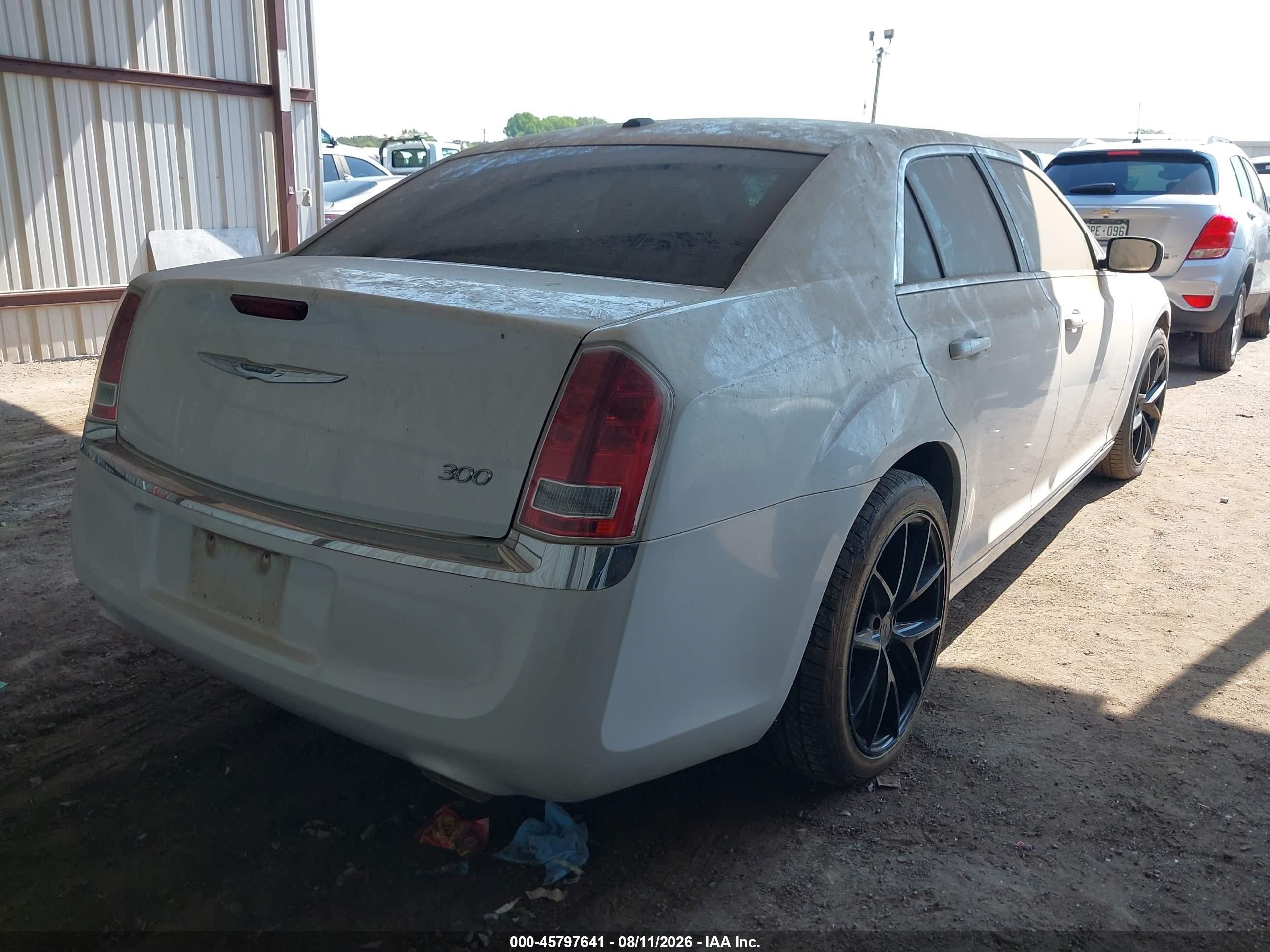 2014 Chrysler 300   Белый vin: 2C3CCAAG5EH138873