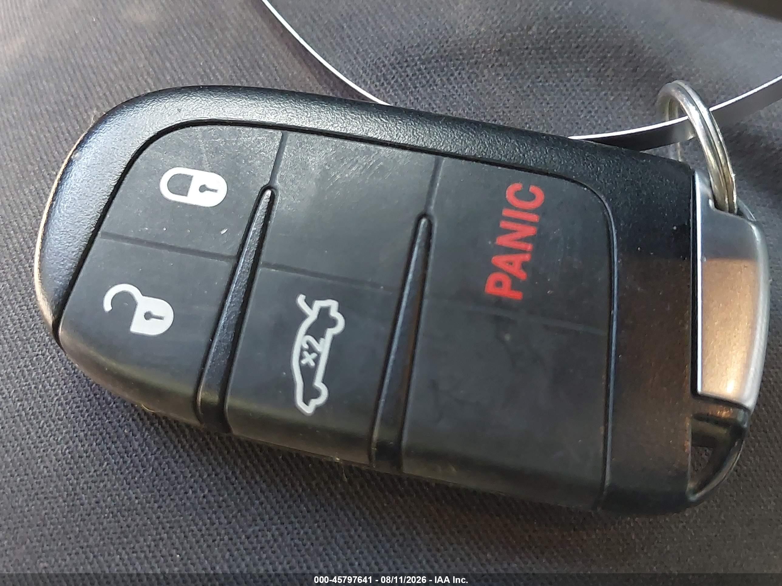 2014 Chrysler 300   Белый vin: 2C3CCAAG5EH138873