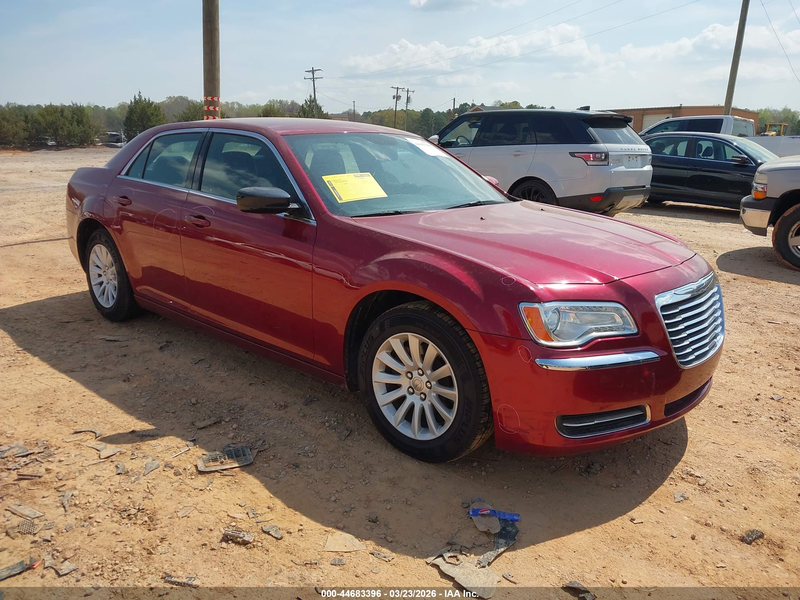 2014 Chrysler 300   Red vin: 2C3CCAAG5EH220960