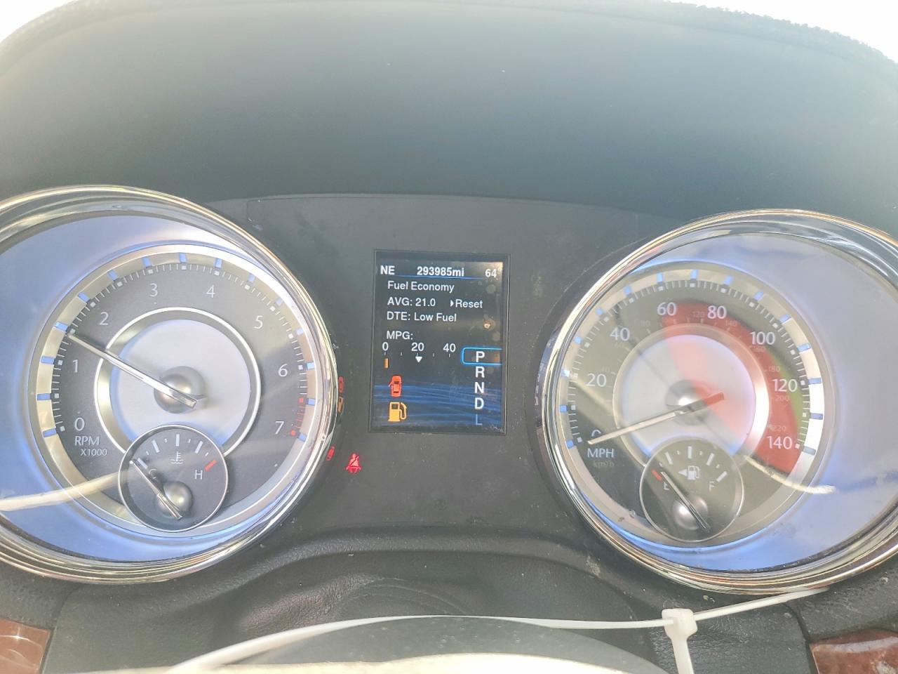 2014 Chrysler 300 Silver vin: 2C3CCAAG5EH228234