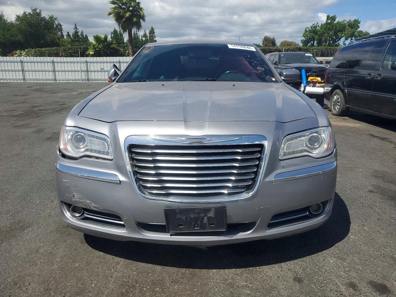 2014 Chrysler 300 Silver vin: 2C3CCAAG5EH228234