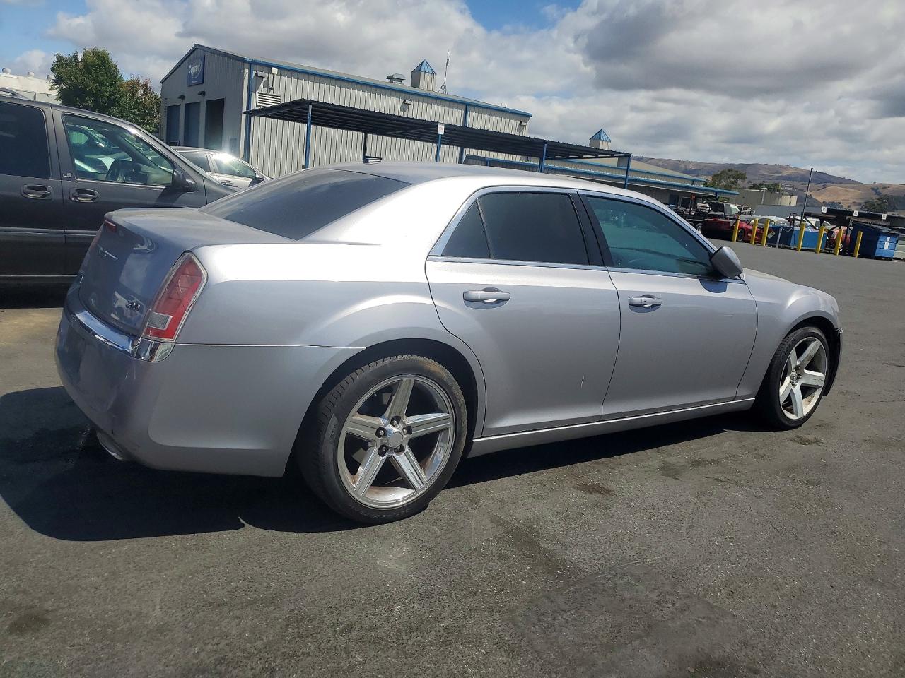 2014 Chrysler 300 Silver vin: 2C3CCAAG5EH228234