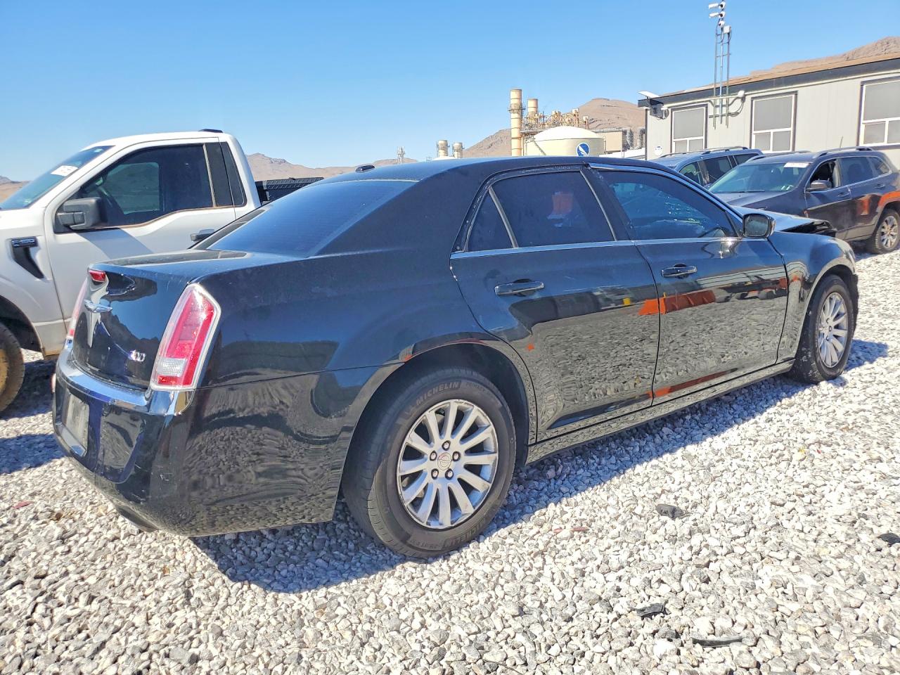 2014 Chrysler 300 Black vin: 2C3CCAAG5EH328740