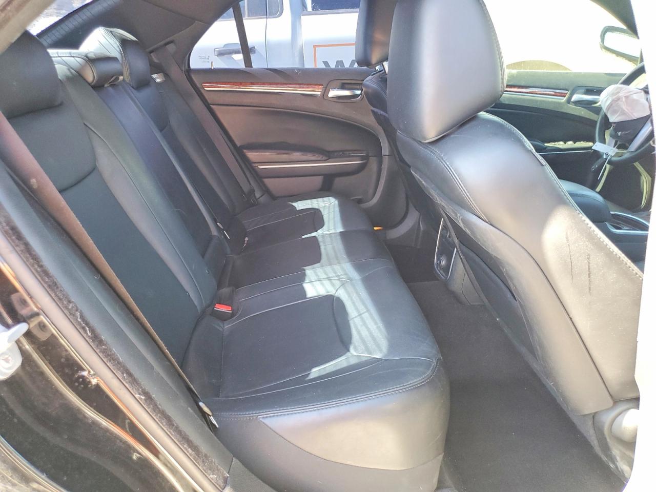 2014 Chrysler 300 Black vin: 2C3CCAAG5EH328740
