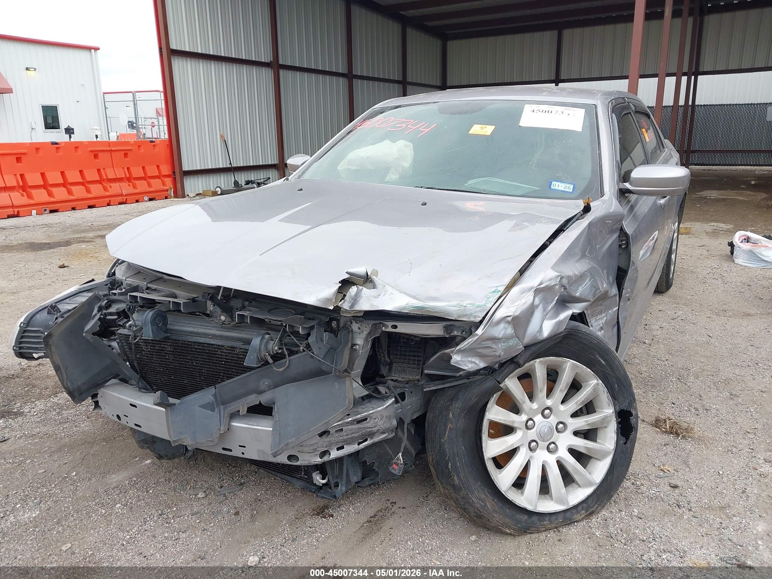 2014 Chrysler 300 Silver vin: 2C3CCAAG5EH377565