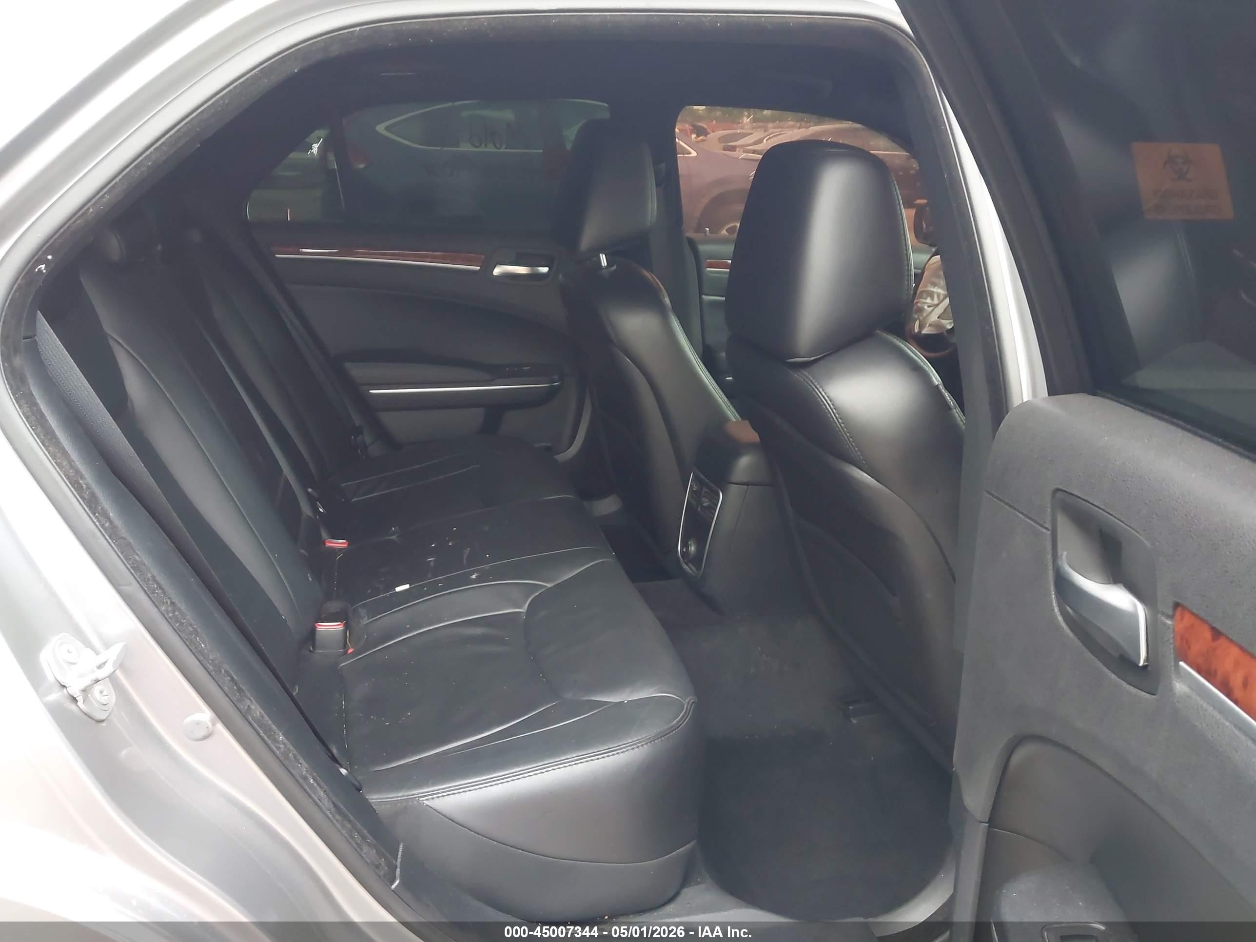 2014 Chrysler 300 Silver vin: 2C3CCAAG5EH377565