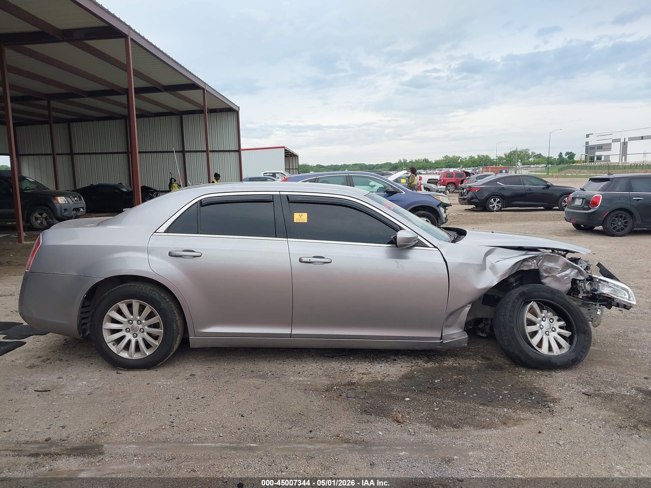 2014 Chrysler 300 Silver vin: 2C3CCAAG5EH377565