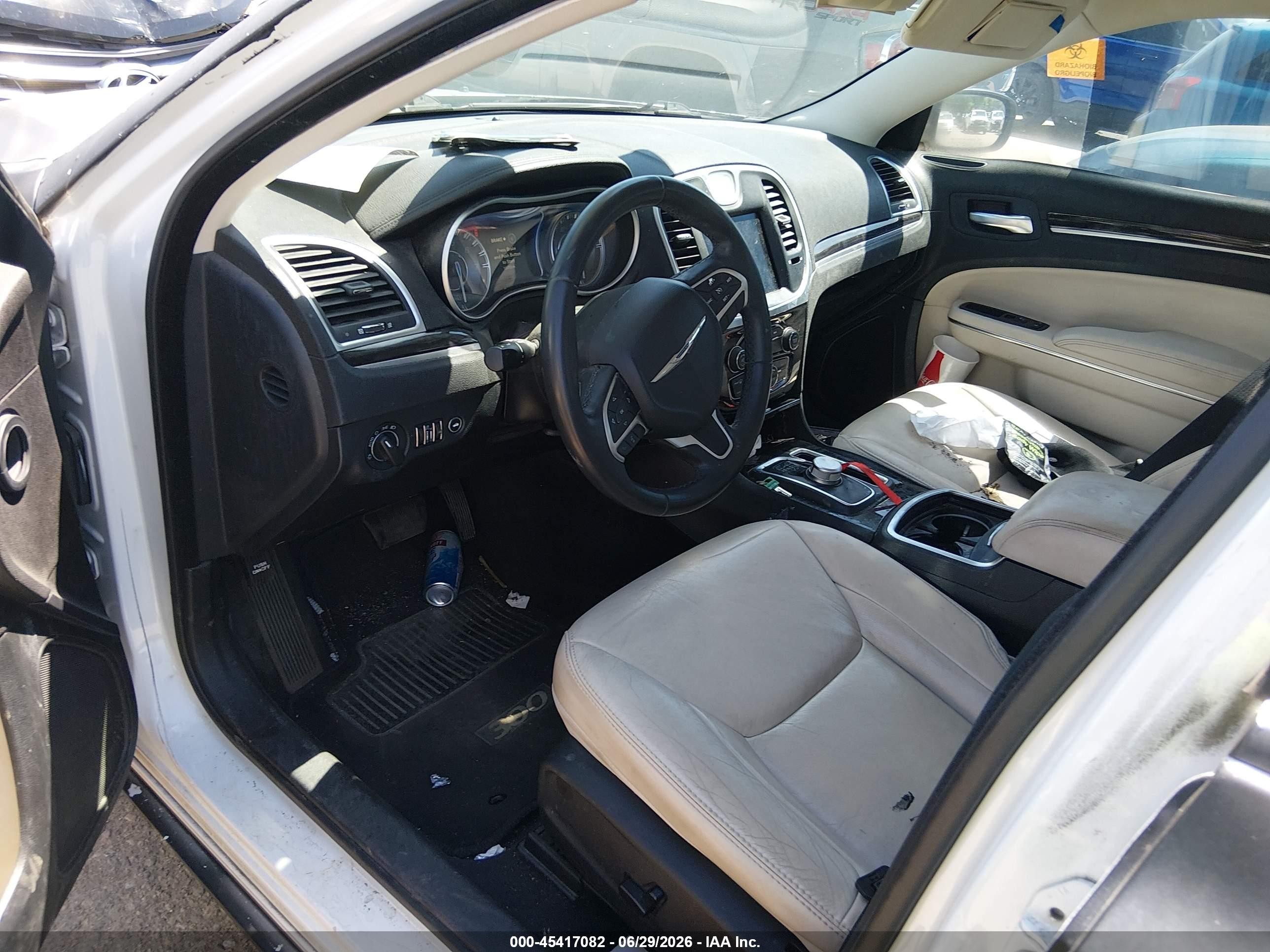 2015 Chrysler 300 Limited White vin: 2C3CCAAG5FH828897