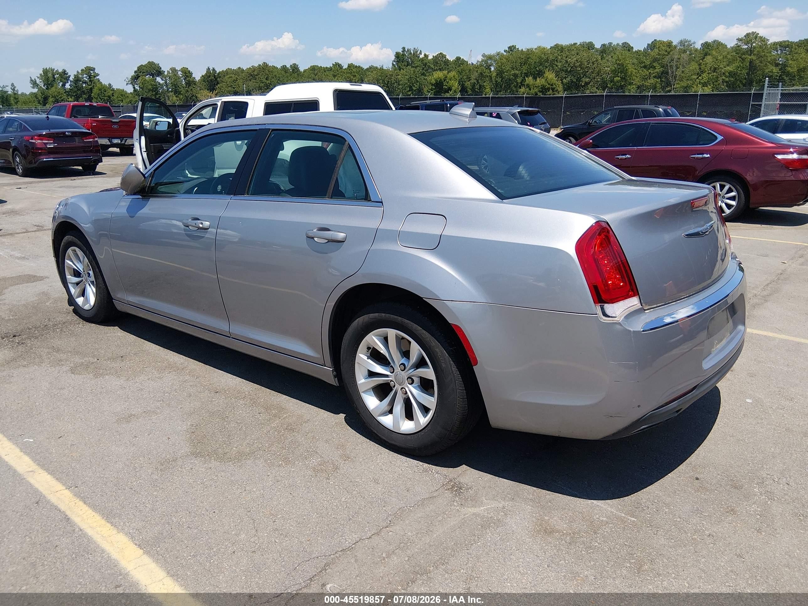2015 Chrysler 300 Limited Gray vin: 2C3CCAAG5FH930491