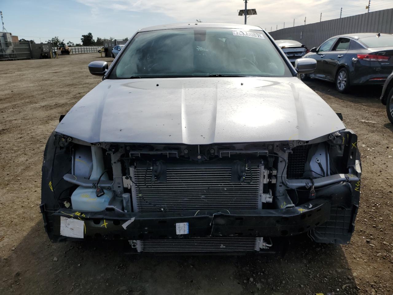 2016 Chrysler 300 Limited Silver vin: 2C3CCAAG5GH229743