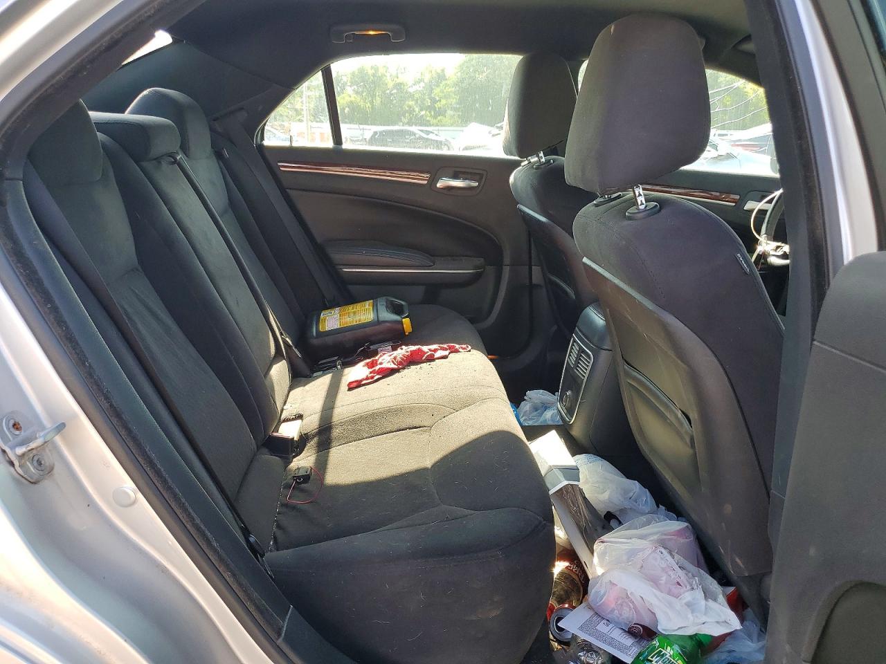 2012 Chrysler 300 Silver vin: 2C3CCAAG6CH116717
